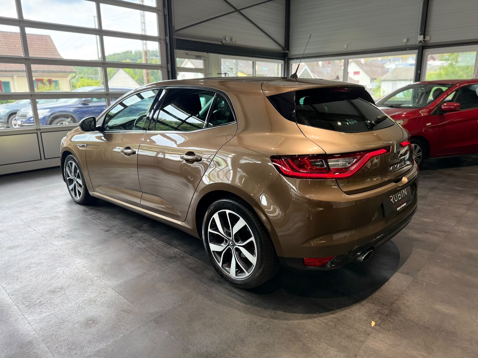 RENAULT Mégane 1.2 16V Turbo Bose EDC-image-1