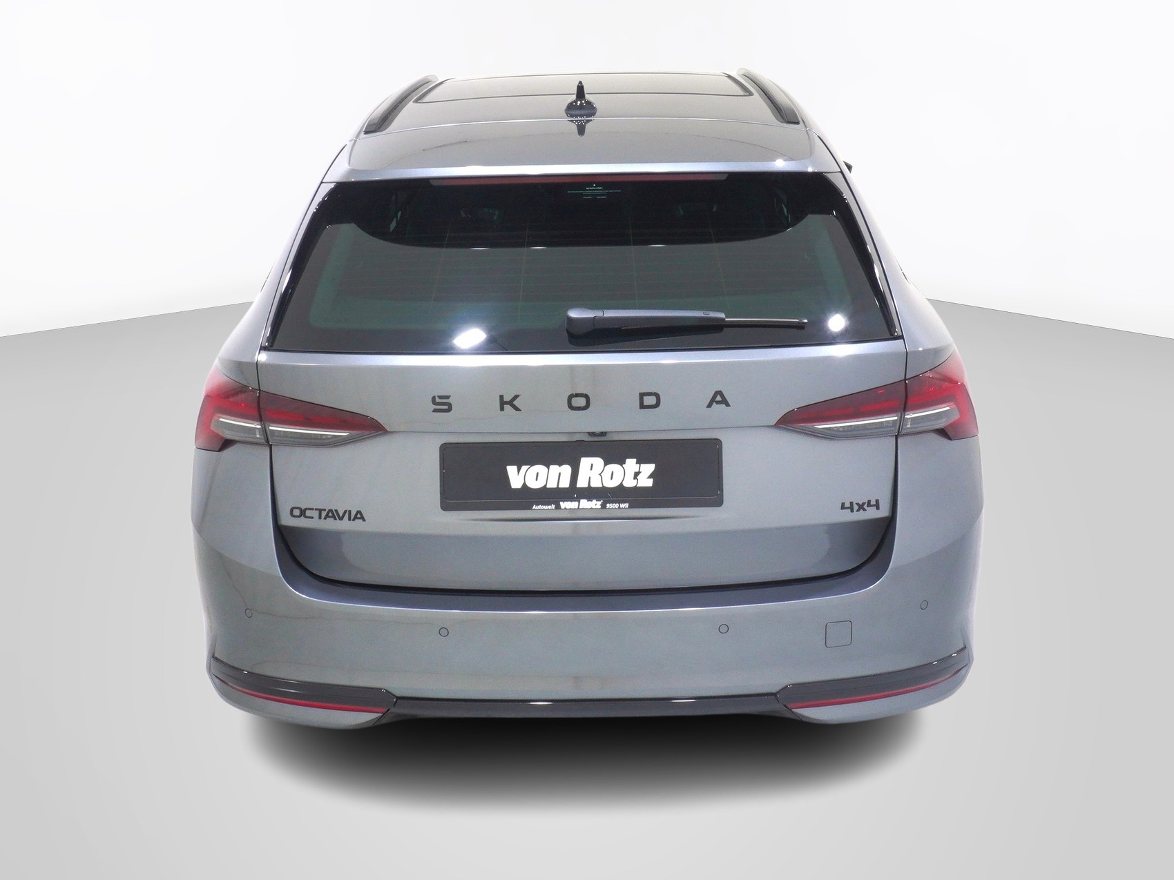 SKODA Octavia 2.0 TSI SportLine 4x4 DSG-image-2