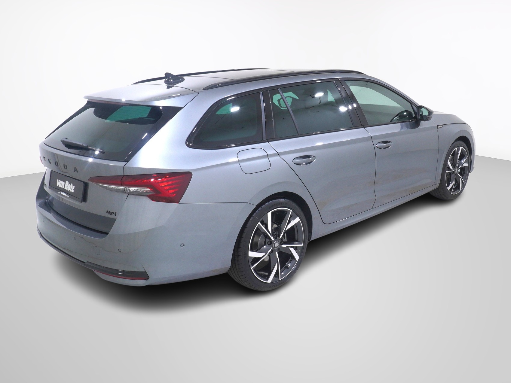 SKODA Octavia 2.0 TSI SportLine 4x4 DSG-image-5