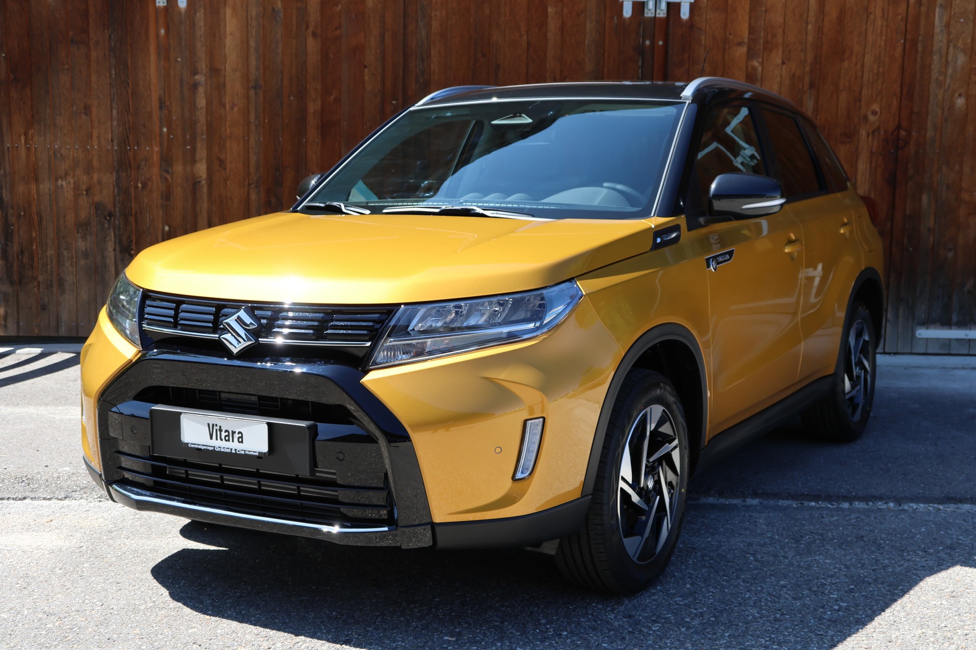 SUZUKI Vitara 1.4T Sakura Top 4x4 Hybrid Automatic