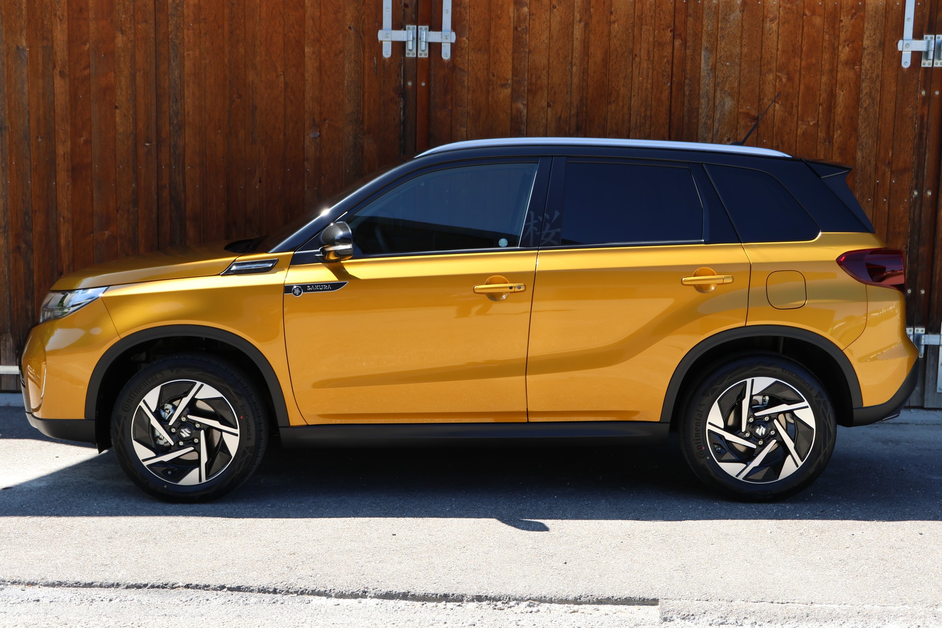 SUZUKI Vitara 1.4T Sakura Top 4x4 Hybrid Automatic-image-1