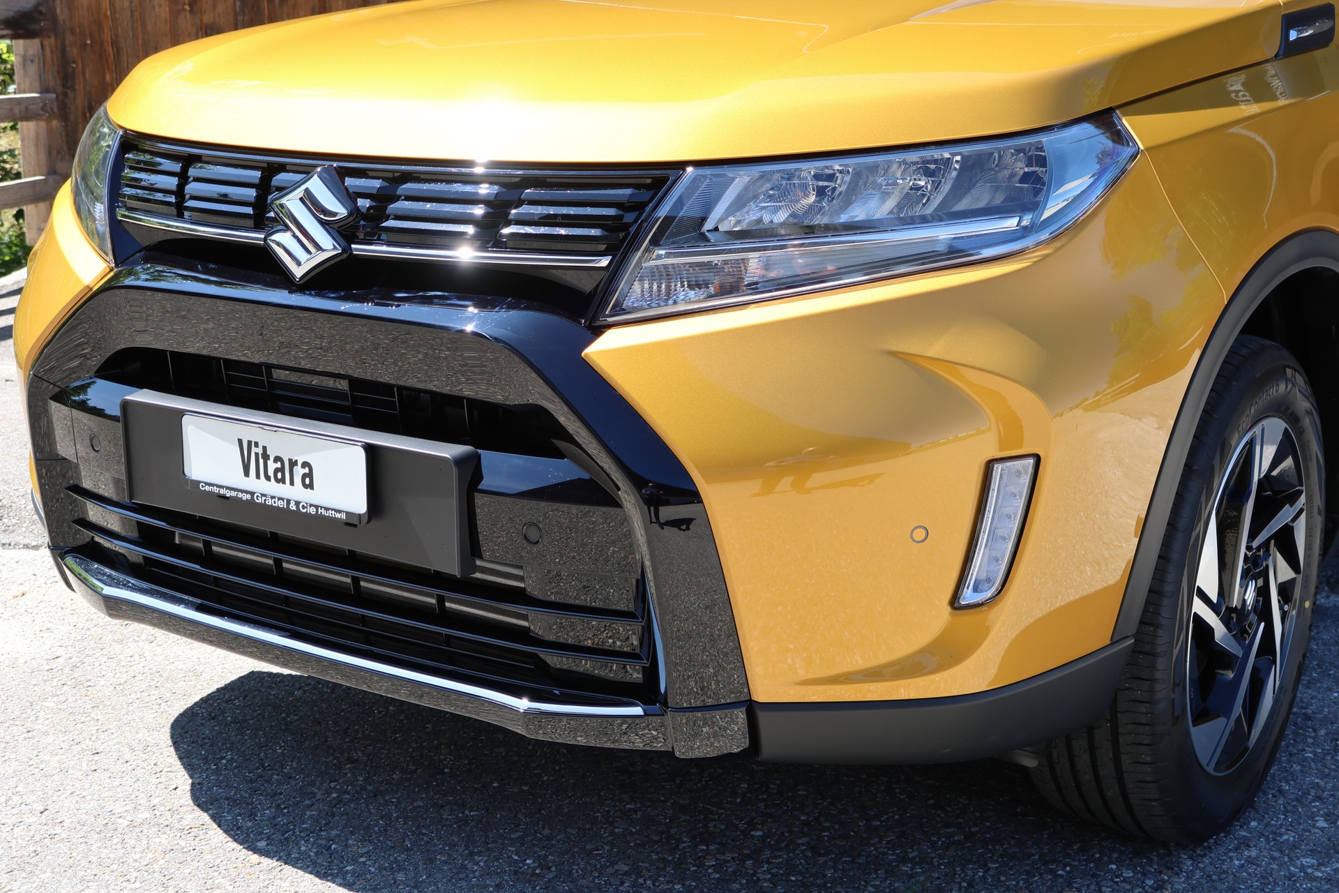 SUZUKI Vitara 1.4T Sakura Top 4x4 Hybrid Automatic-image-15