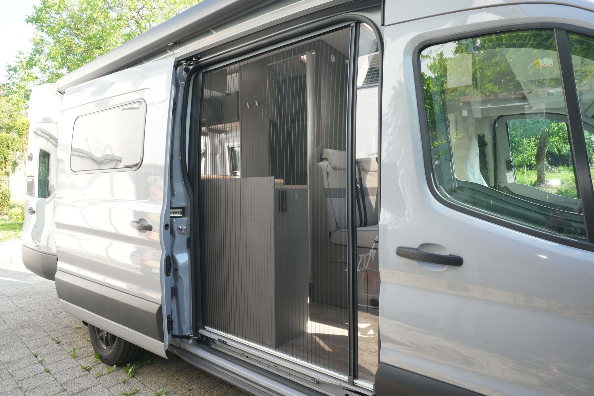 FORD LMC Innovan 590-image-2