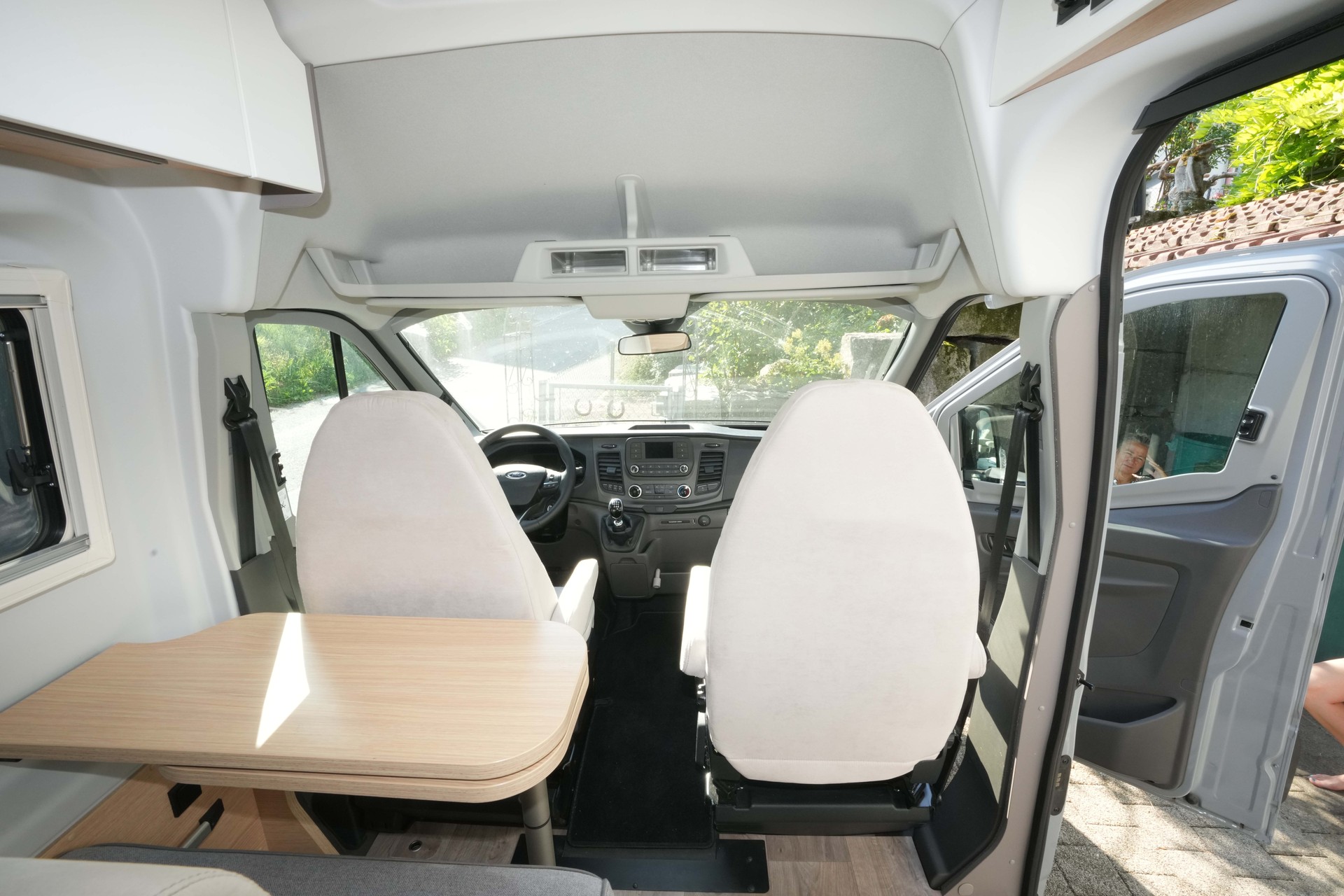 FORD LMC Innovan 590-image-3
