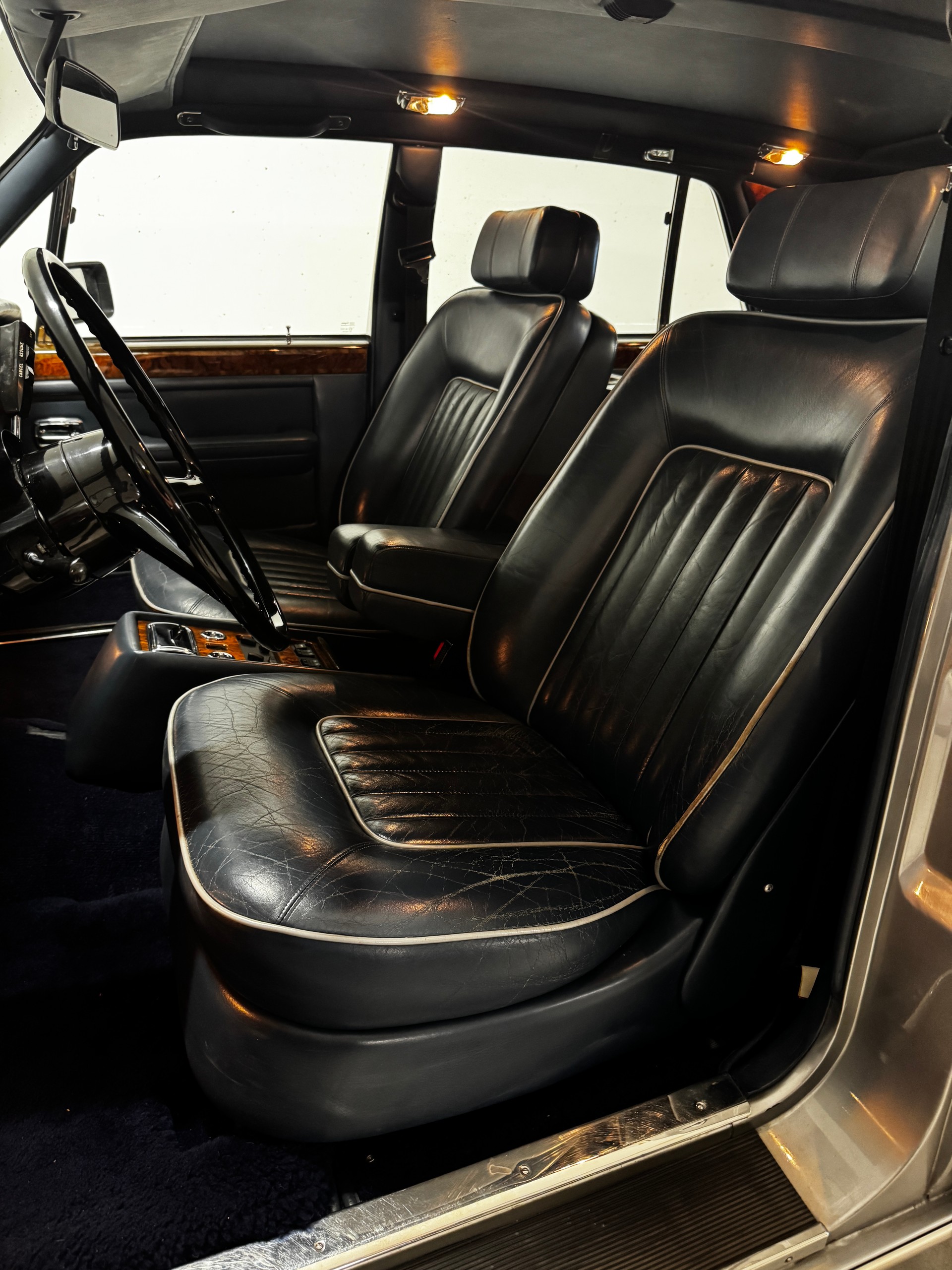 ROLLS-ROYCE Silver Spirit II *Veteran*-image-8