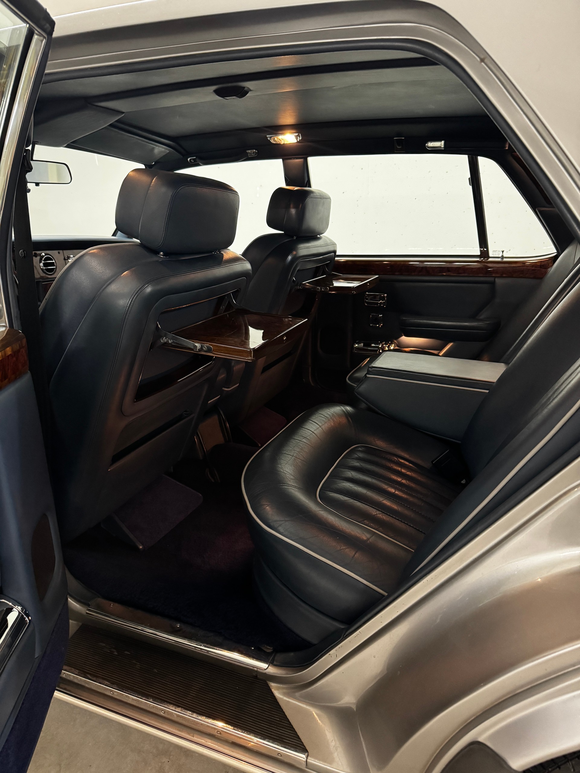 ROLLS-ROYCE Silver Spirit II *Veteran*-image-10