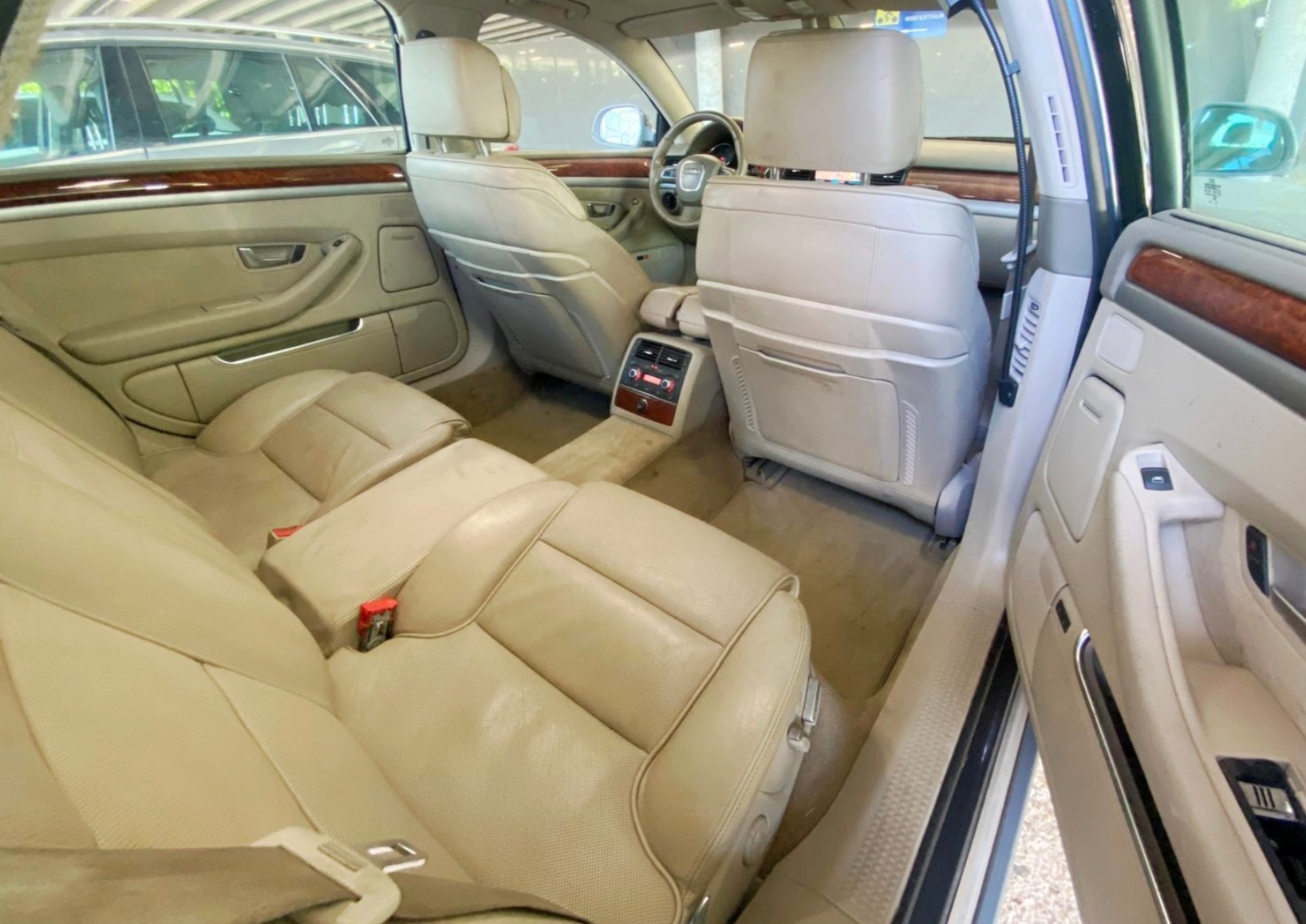 AUDI A8 L 3.0 TDI quattro tiptronic-image-11