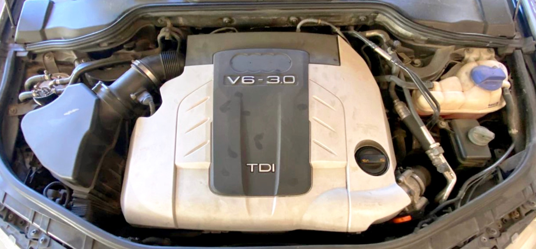 AUDI A8 L 3.0 TDI quattro tiptronic-image-12
