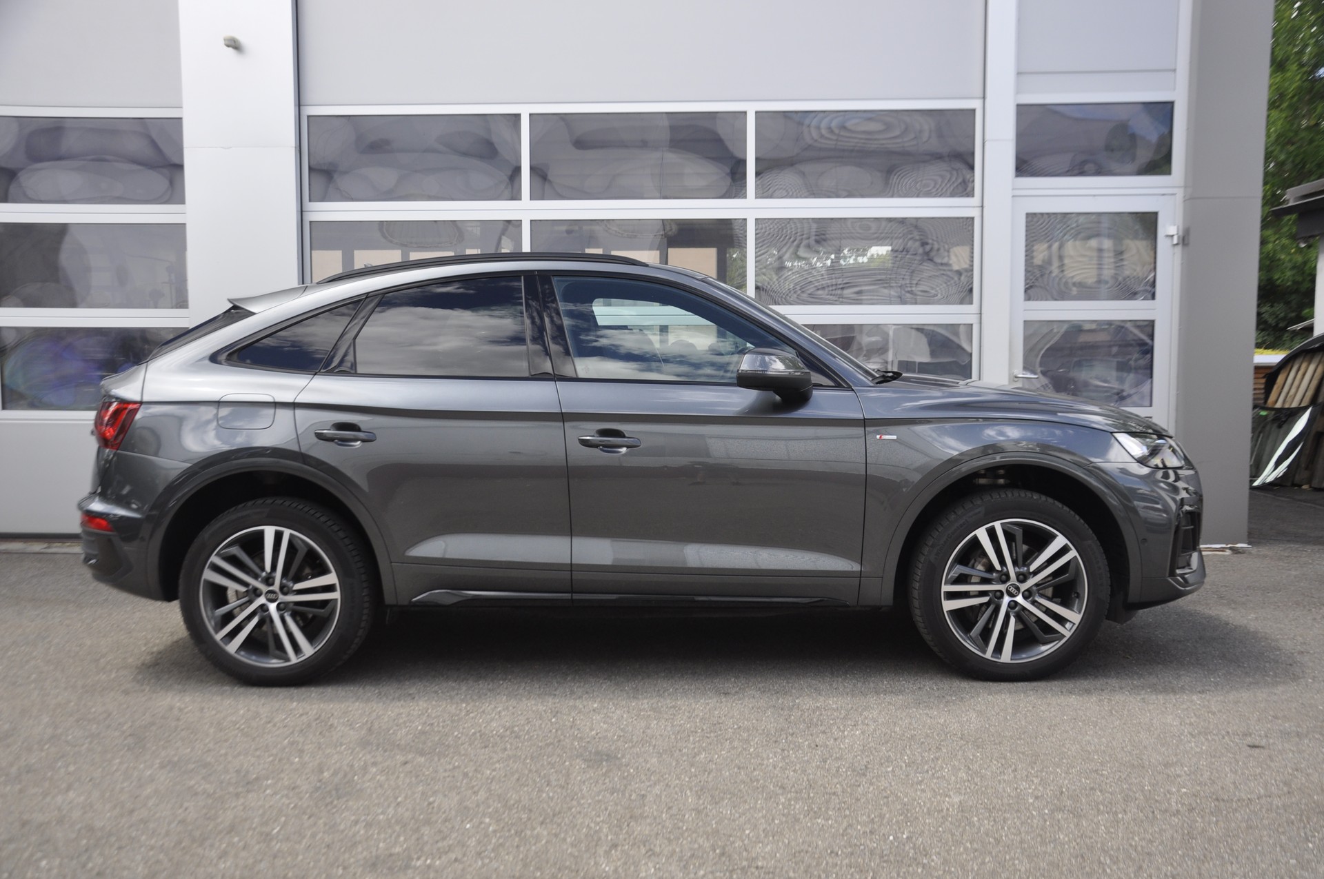 AUDI Q5 Sportback 50 TDI S line quattro tiptronic I Anhängerkupplung-image-1