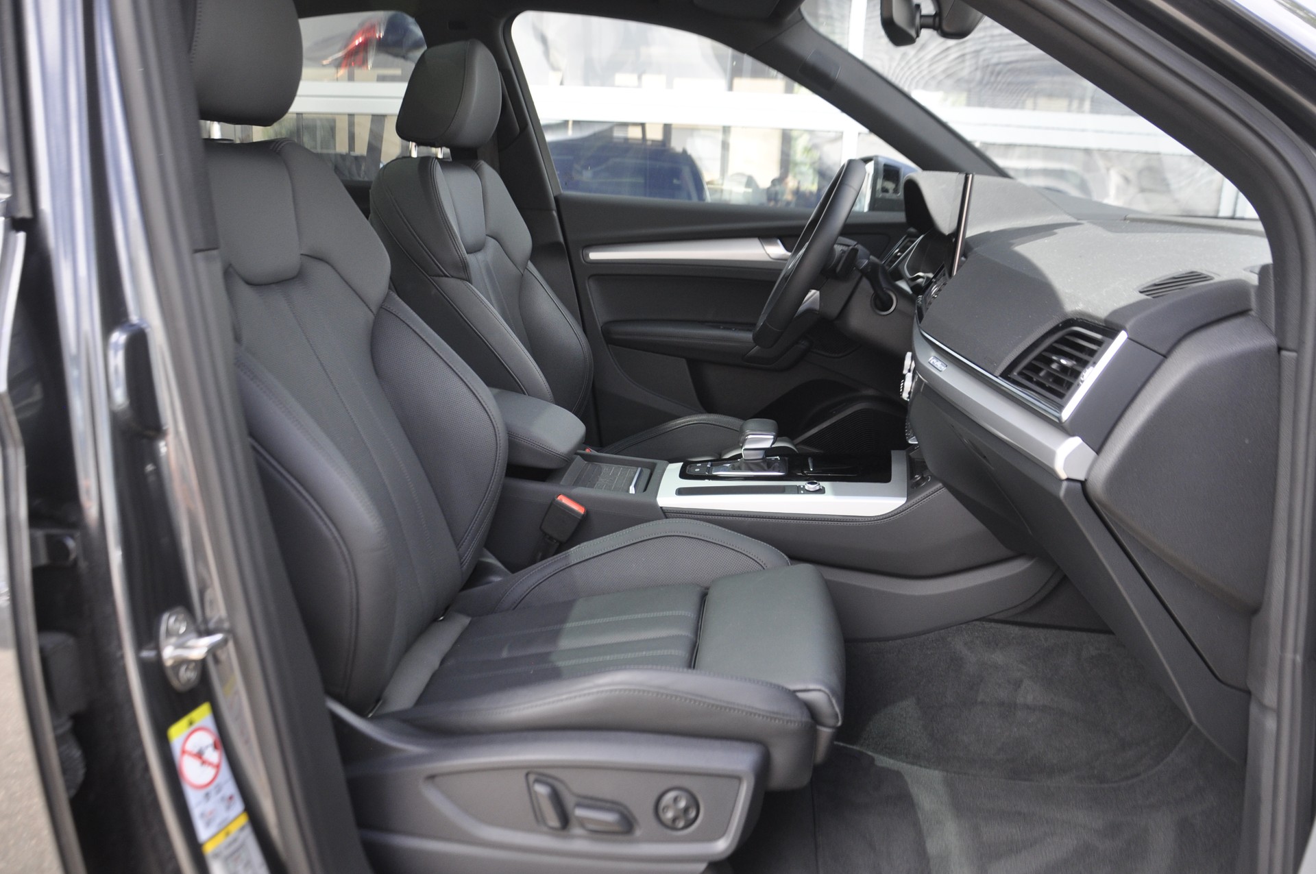 AUDI Q5 Sportback 50 TDI S line quattro tiptronic I Anhängerkupplung-image-7