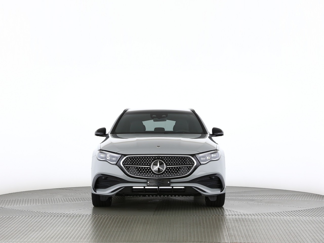 MERCEDES-BENZ E 220 d 4MATIC T-Modell "Swiss Star"-image-1