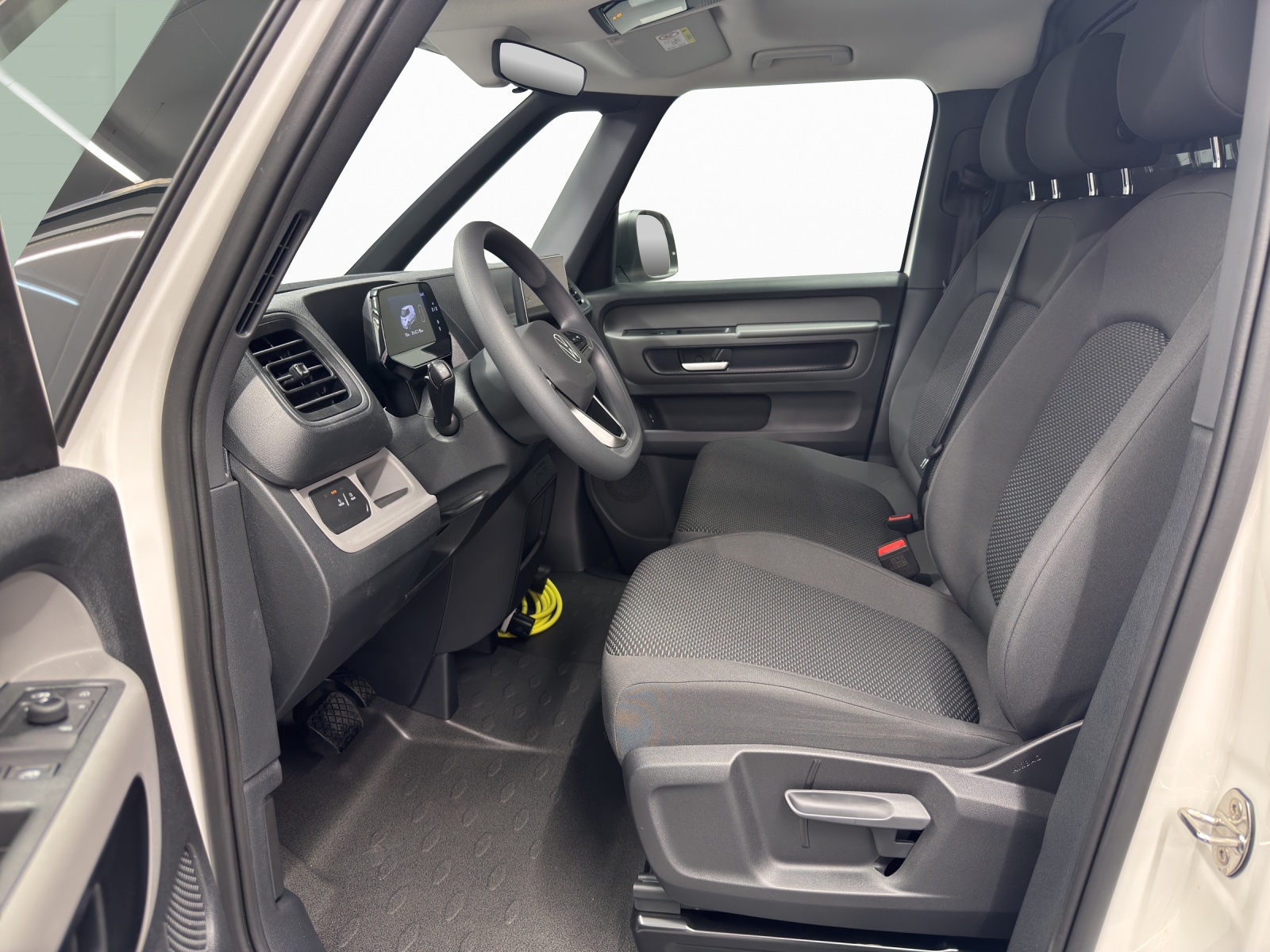VW ID.Buzz Cargo 84kWh-image-6