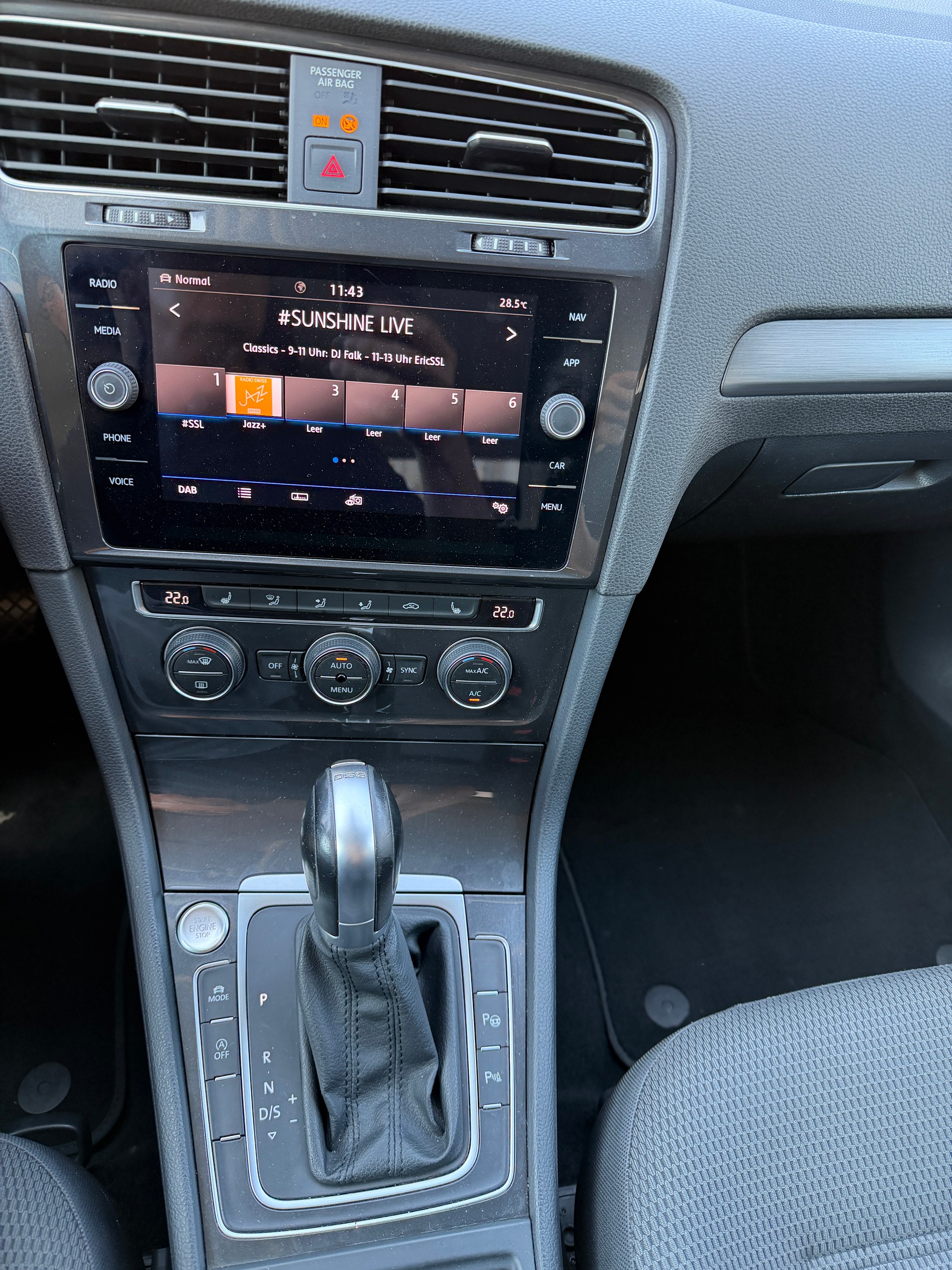 VW Golf 1.5 TSI EVO Comfortline DSG-image-9