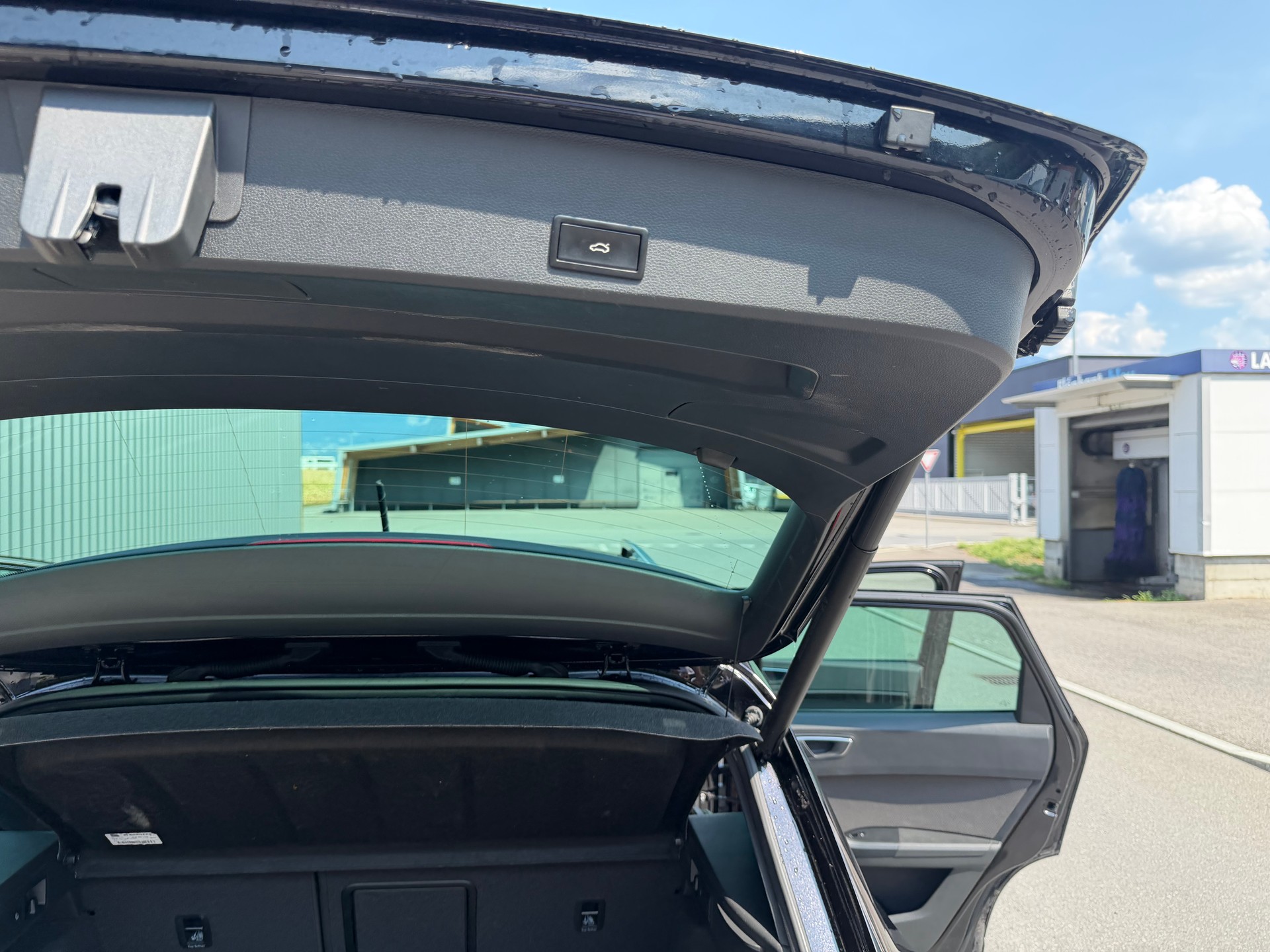 SEAT Ateca 1.4 TSI Xcellence 4Drive ATTELAGE 1900KG-image-34