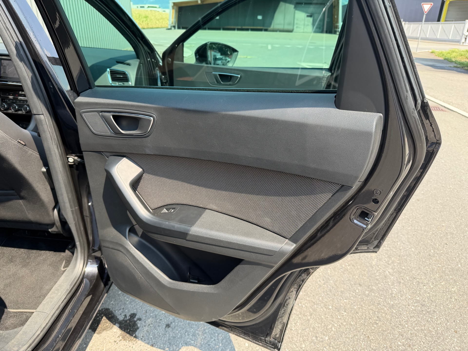 SEAT Ateca 1.4 TSI Xcellence 4Drive ATTELAGE 1900KG-image-29