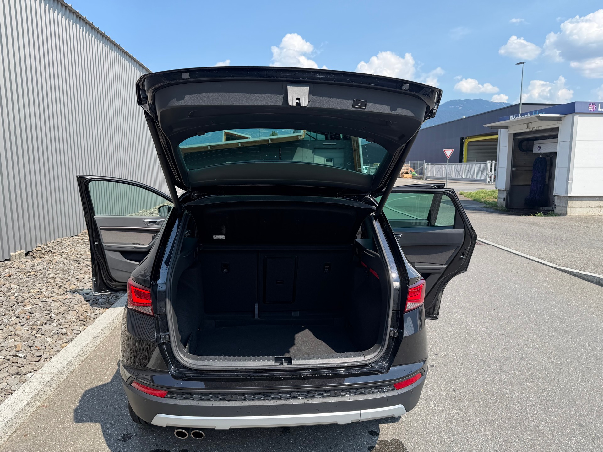 SEAT Ateca 1.4 TSI Xcellence 4Drive ATTELAGE 1900KG-image-33