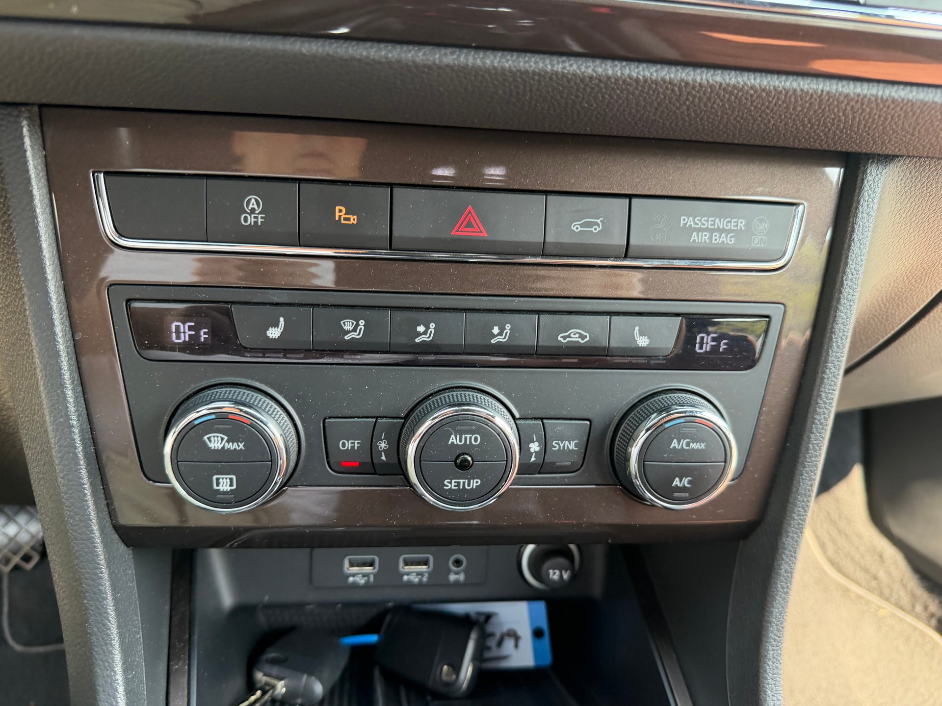 SEAT Ateca 1.4 TSI Xcellence 4Drive ATTELAGE 1900KG-image-48
