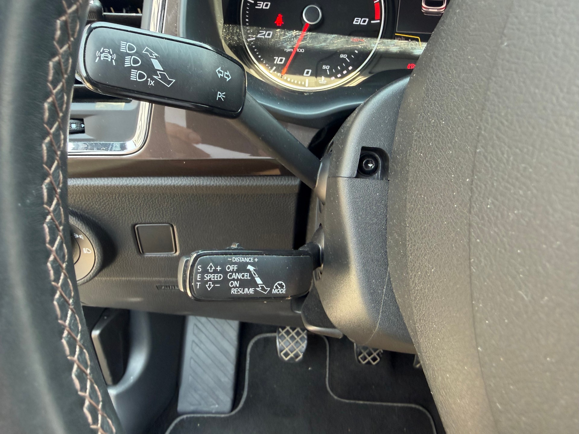 SEAT Ateca 1.4 TSI Xcellence 4Drive ATTELAGE 1900KG-image-44