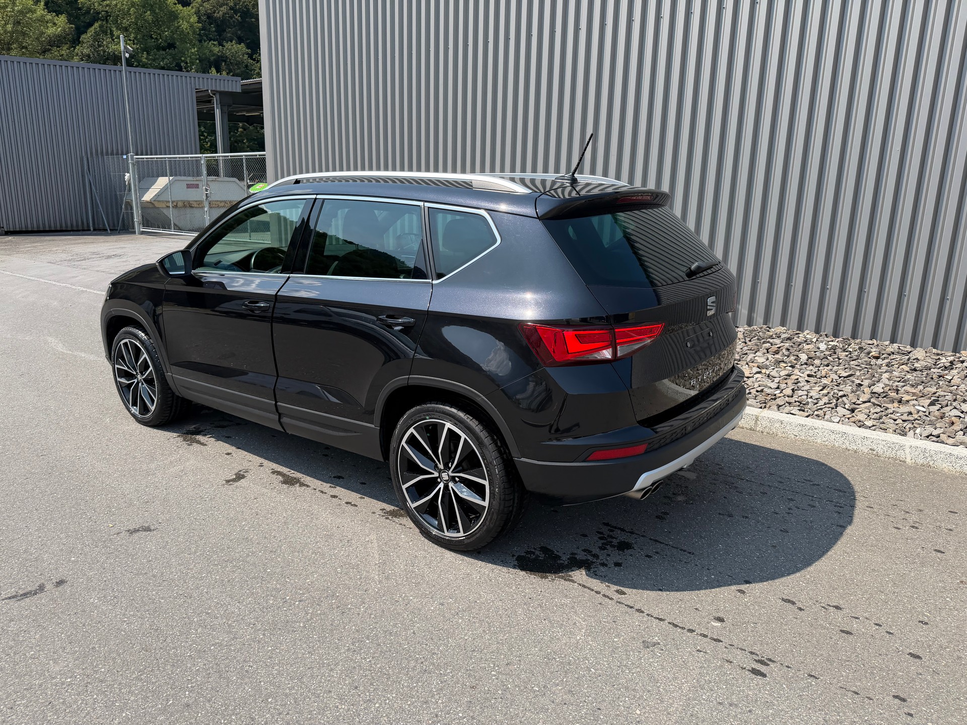 SEAT Ateca 1.4 TSI Xcellence 4Drive ATTELAGE 1900KG-showroom-element-2