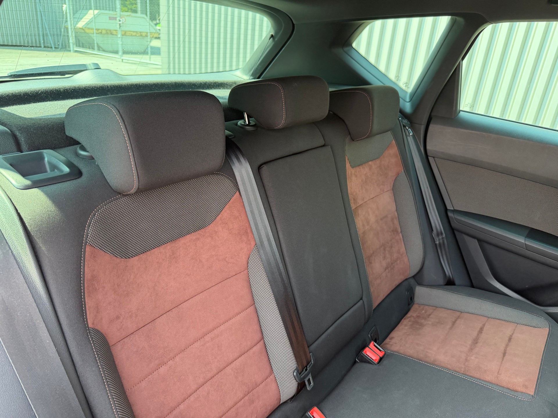 SEAT Ateca 1.4 TSI Xcellence 4Drive ATTELAGE 1900KG-image-32
