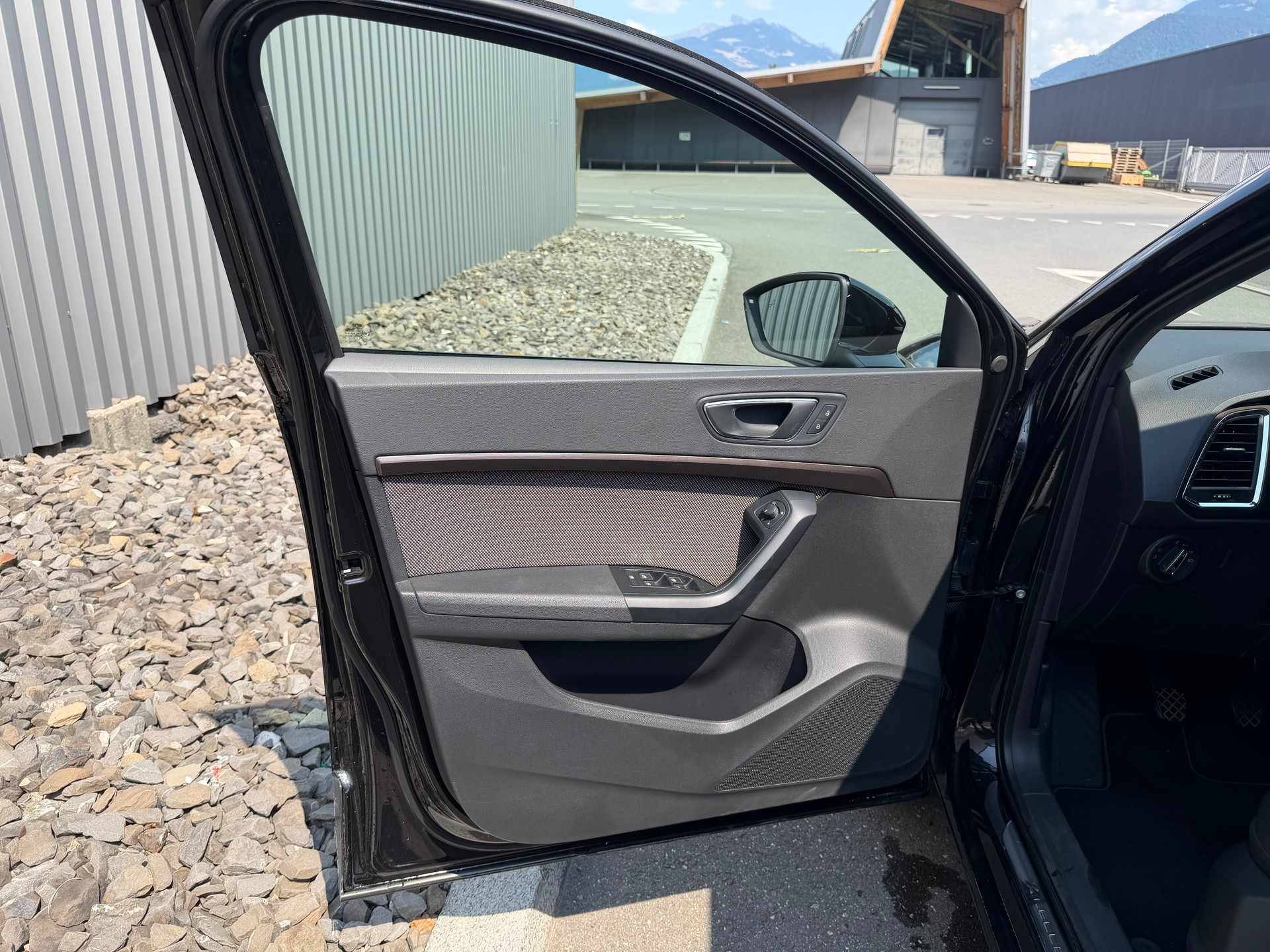 SEAT Ateca 1.4 TSI Xcellence 4Drive ATTELAGE 1900KG-image-21