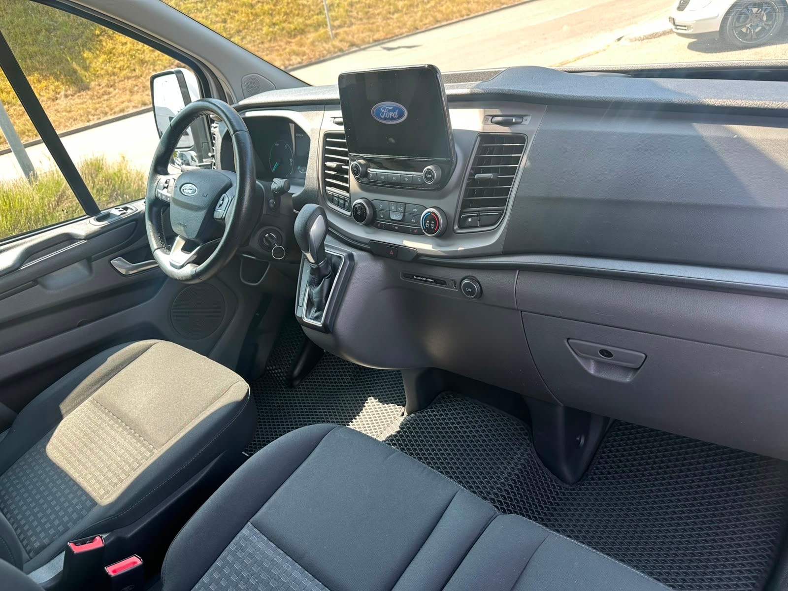 FORD Transit Custom Van 1.0 Eco Boost 340 L1H1 Basis PHEV-image-8
