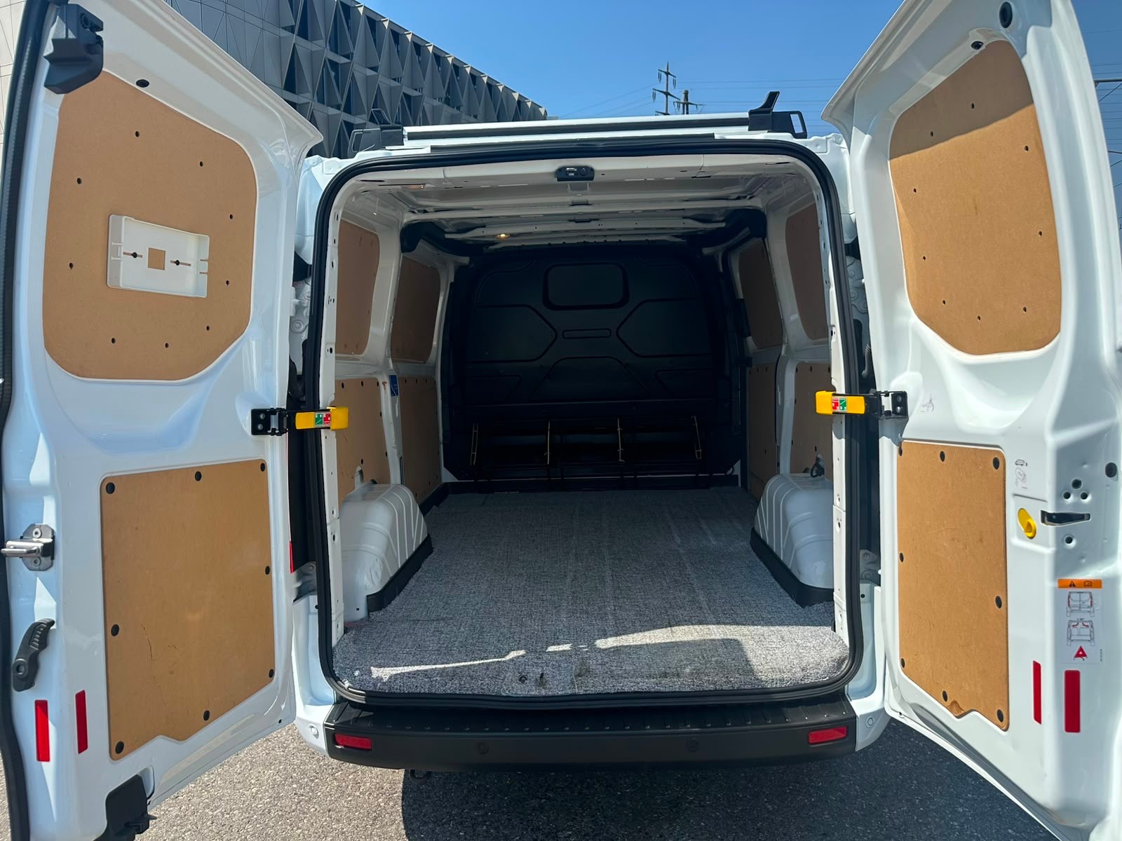 FORD Transit Custom Van 1.0 Eco Boost 340 L1H1 Basis PHEV-image-4