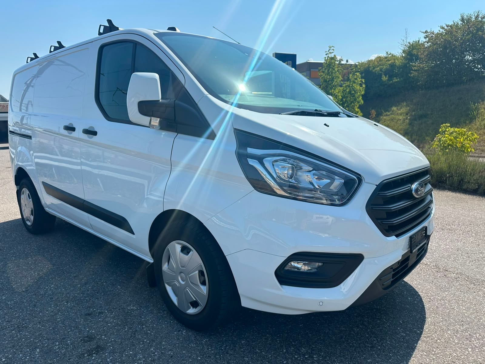 FORD Transit Custom Van 1.0 Eco Boost 340 L1H1 Basis PHEV-image-2