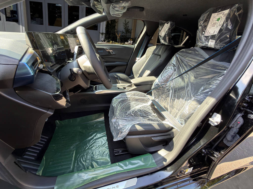 RENAULT Clio 1.8 E-Tech esprit Alpine-image-9