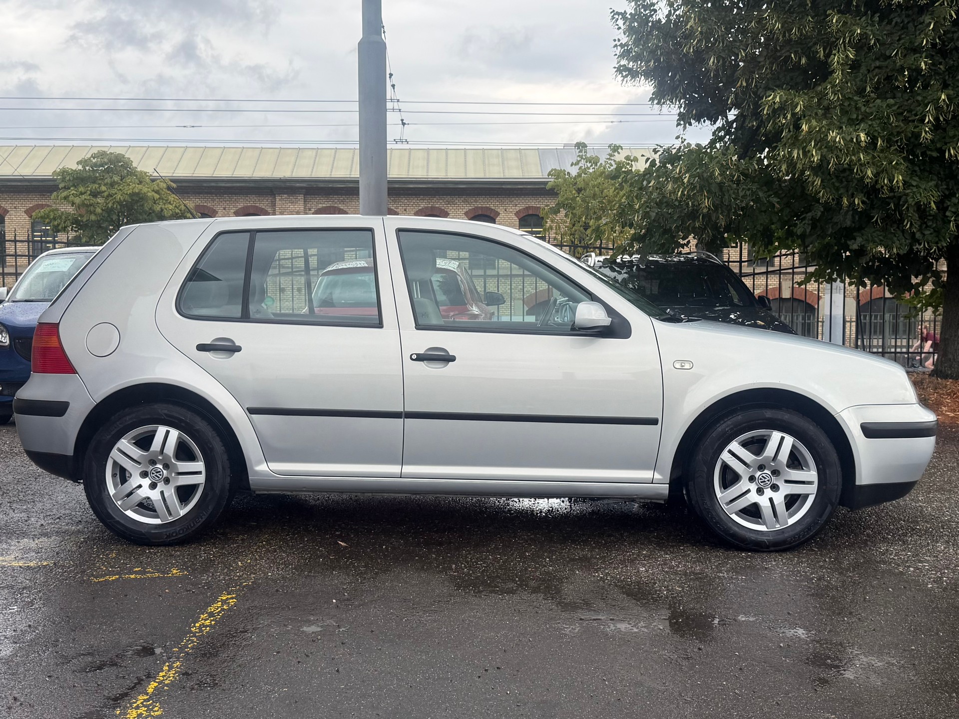 VW Golf 2.0 Comfortline-image-3