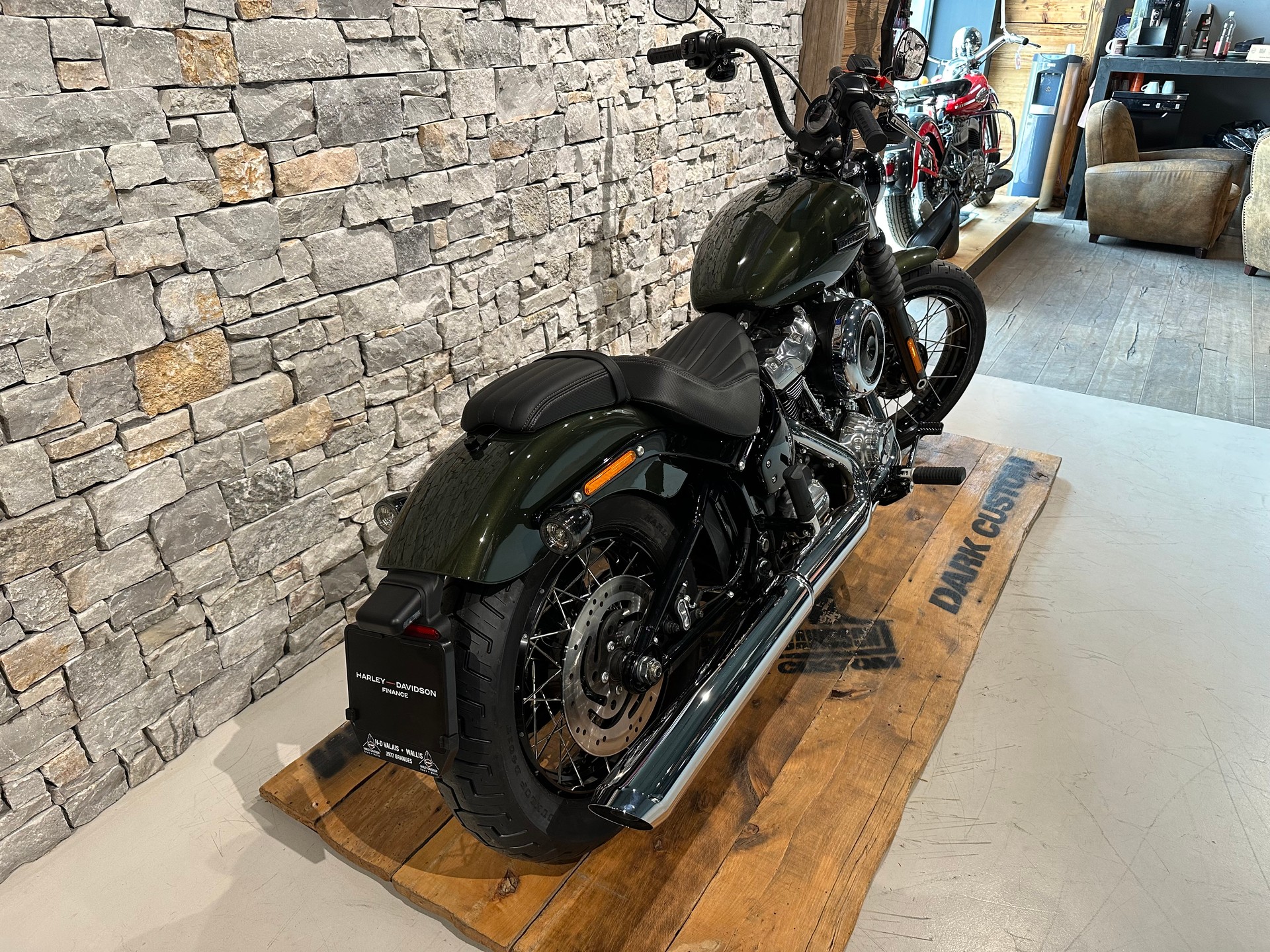 HARLEY-DAVIDSON FXBB Street Bob 117ci-showroom-element-2