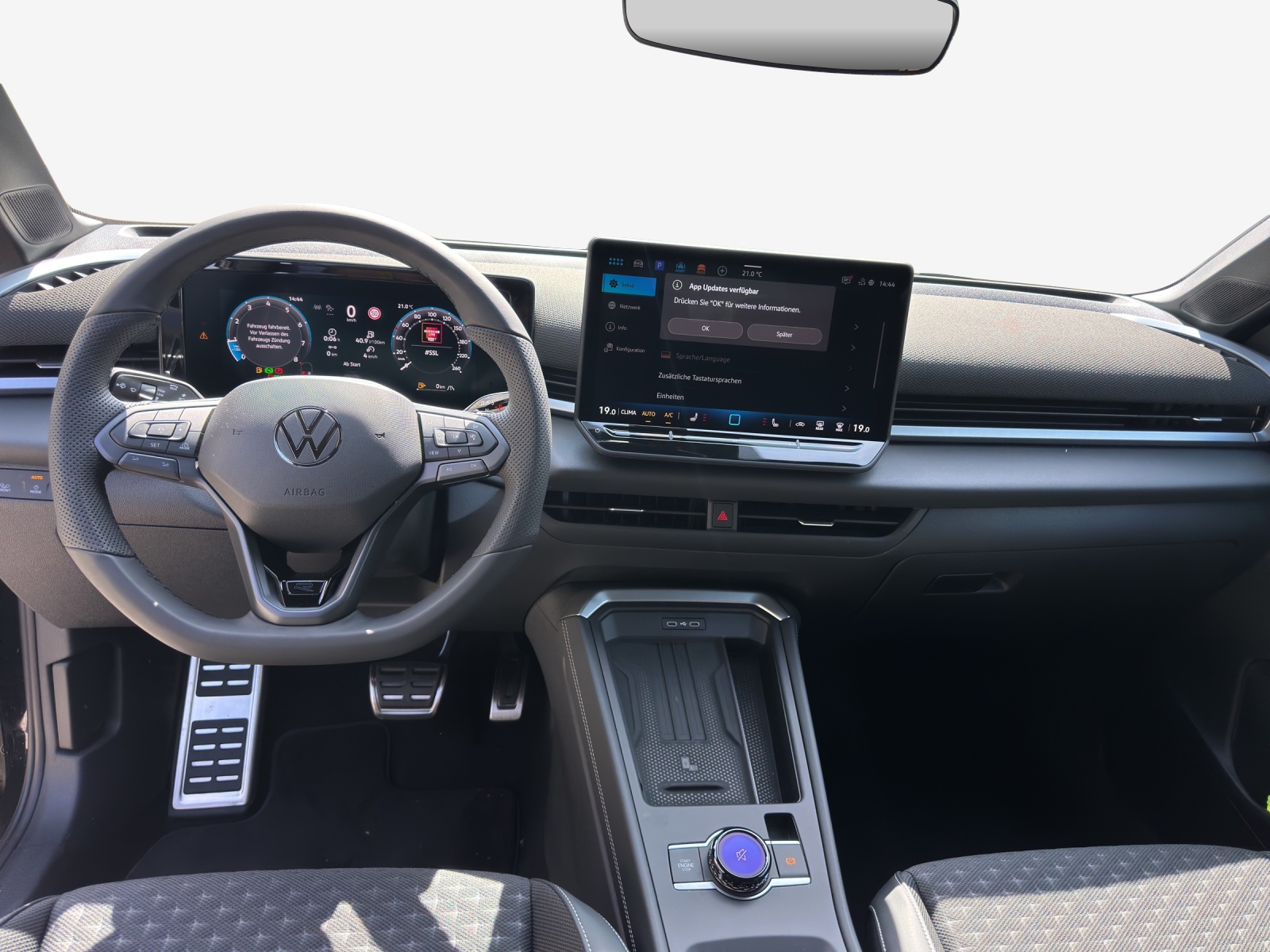 VW T-Roc 1.5 eTSI mHEV R-Line DSG-image-8