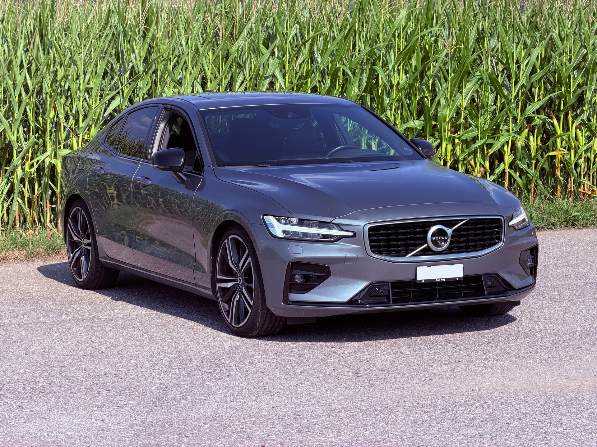 VOLVO 2.0 T5 R-Design-image-1