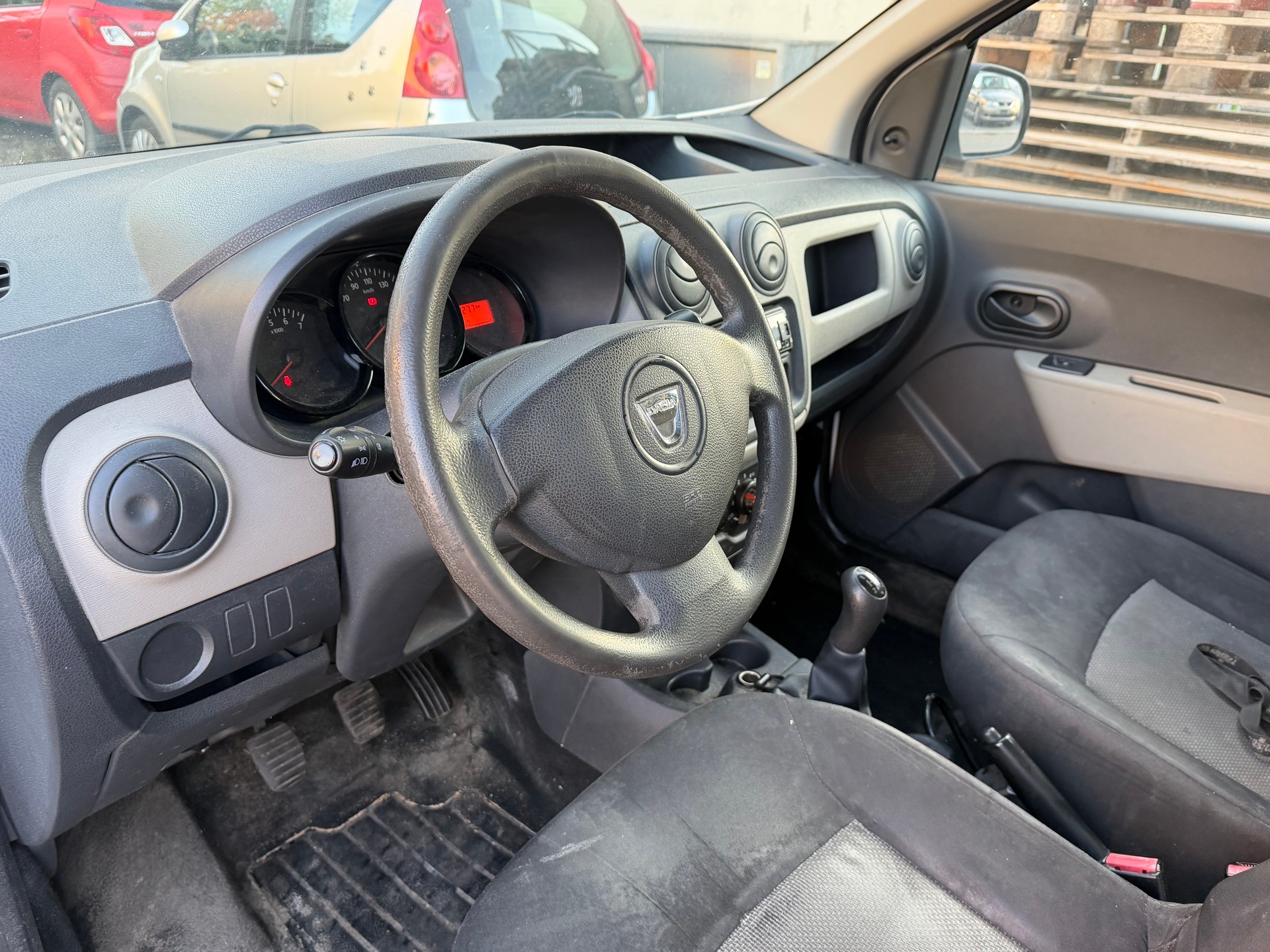 DACIA Dokker Van dCi 90 Ambiance-image-8