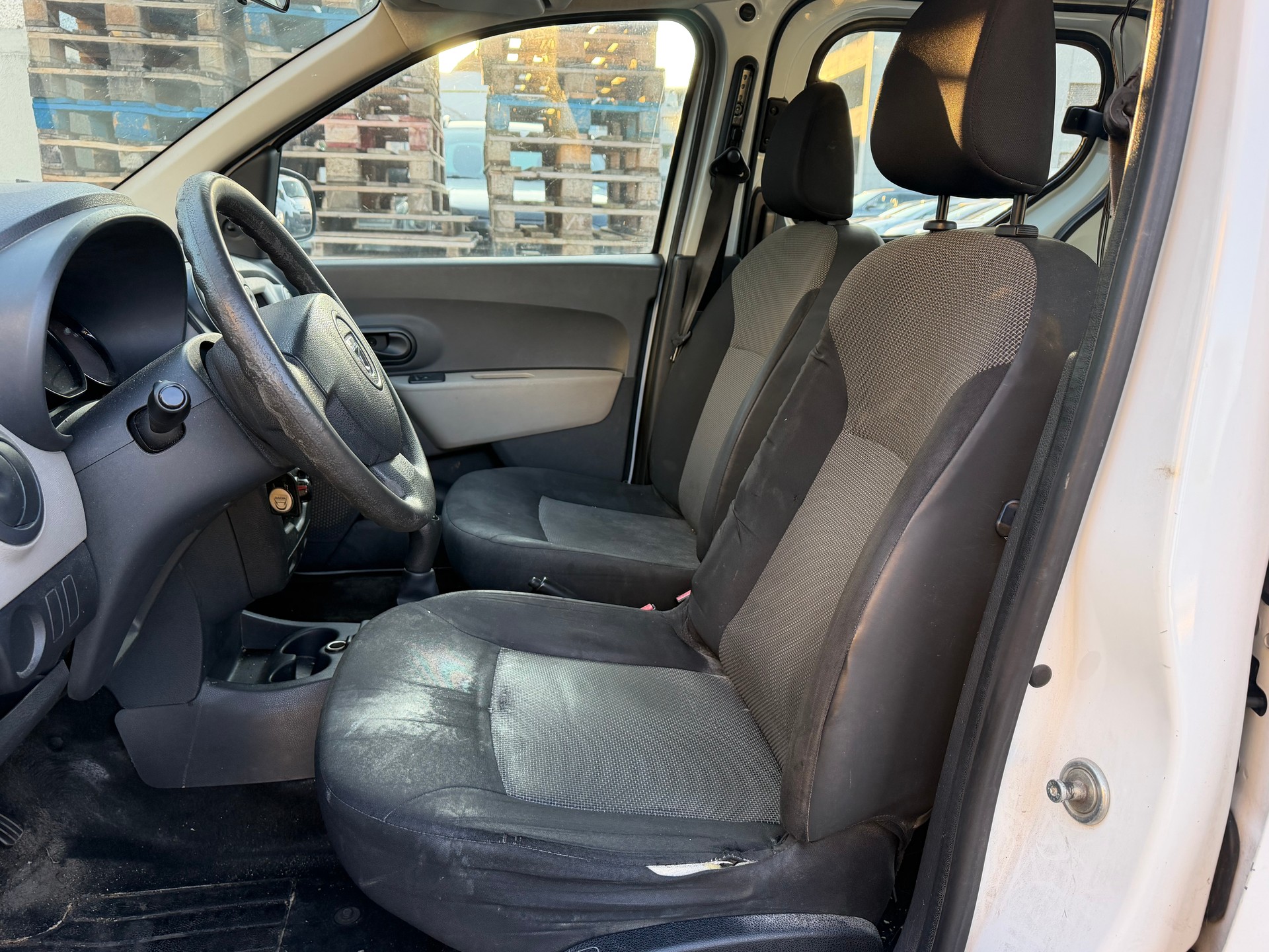 DACIA Dokker Van dCi 90 Ambiance-image-9