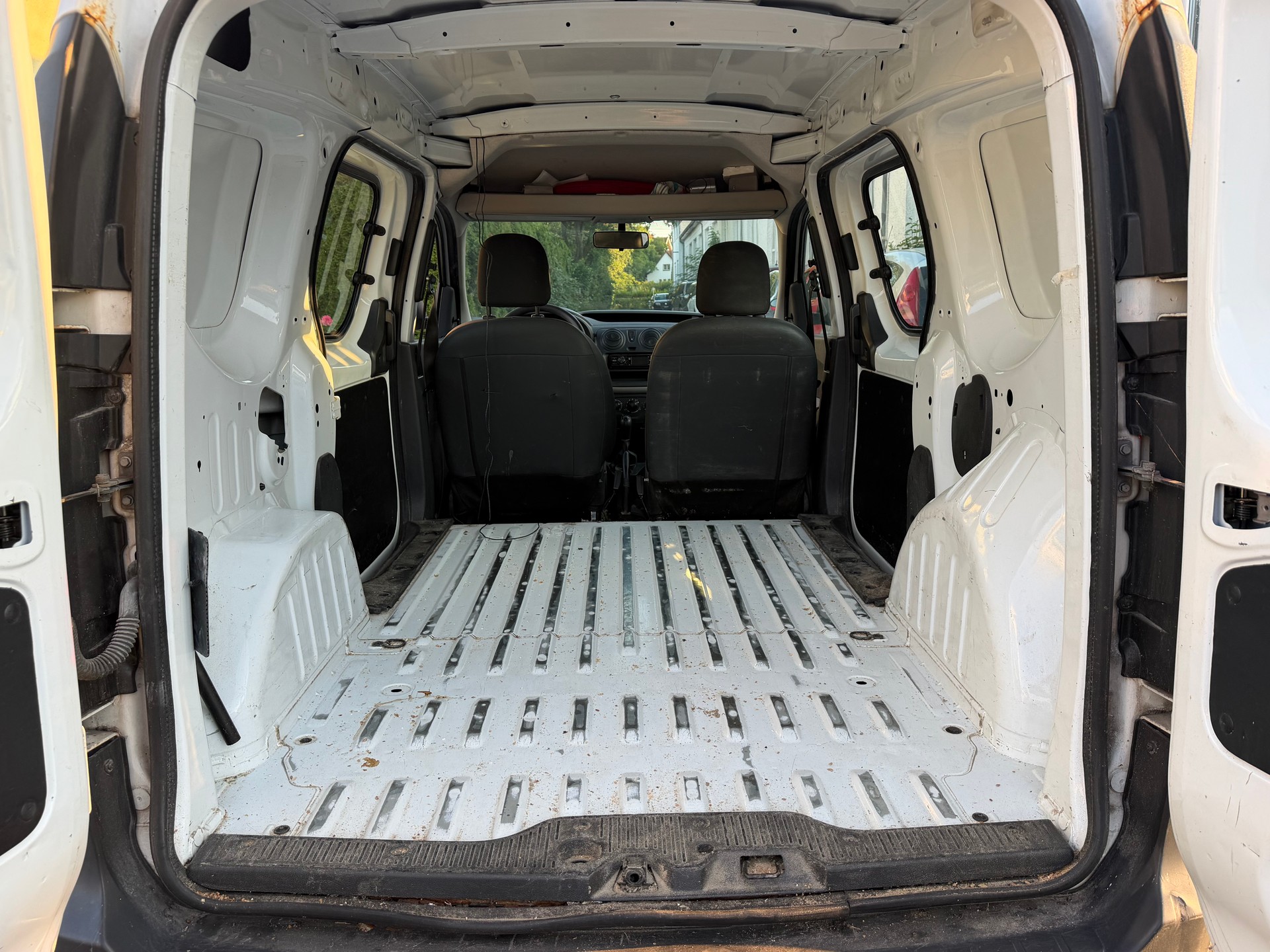 DACIA Dokker Van dCi 90 Ambiance-image-7