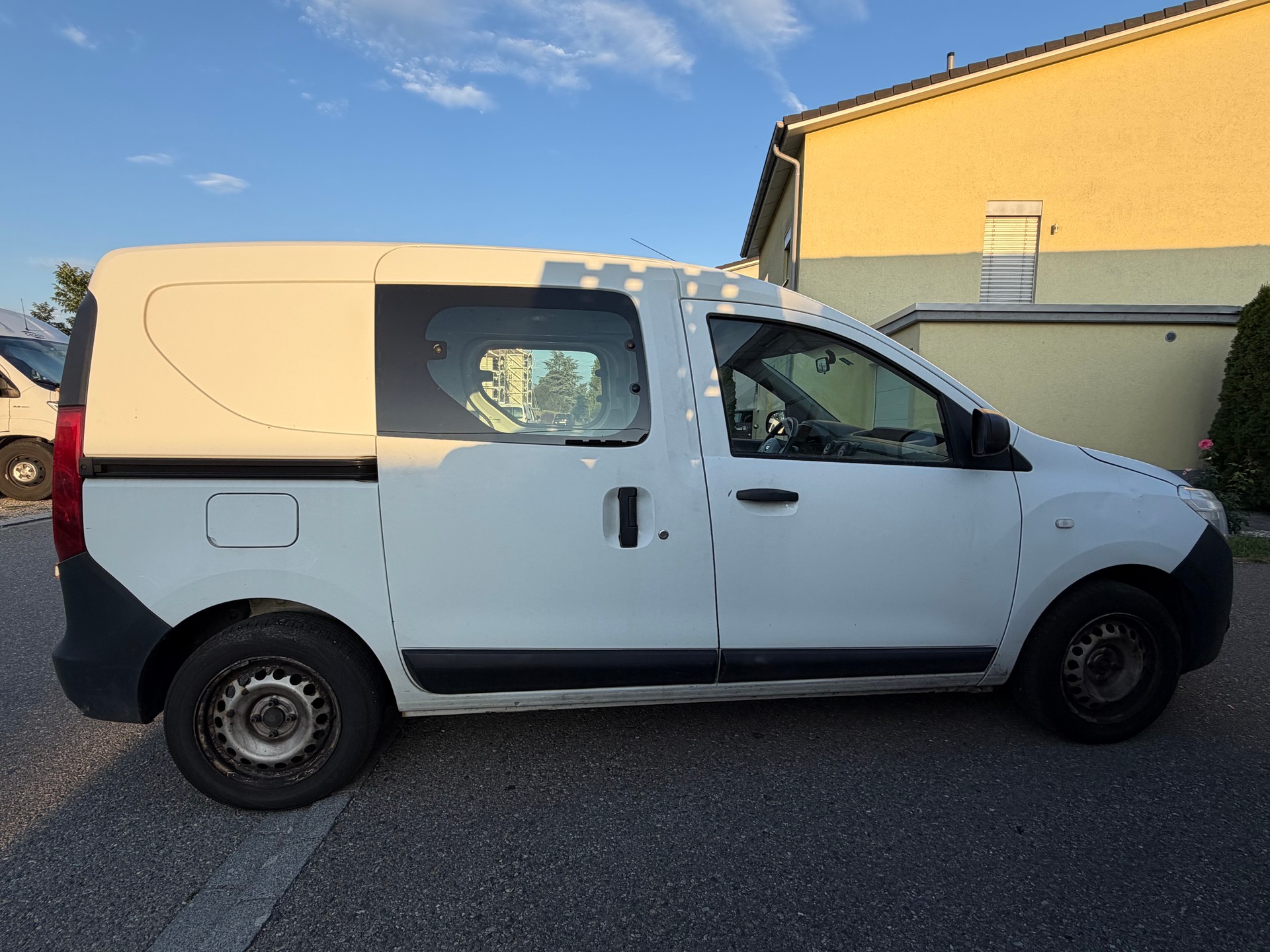 DACIA Dokker Van dCi 90 Ambiance-image-1