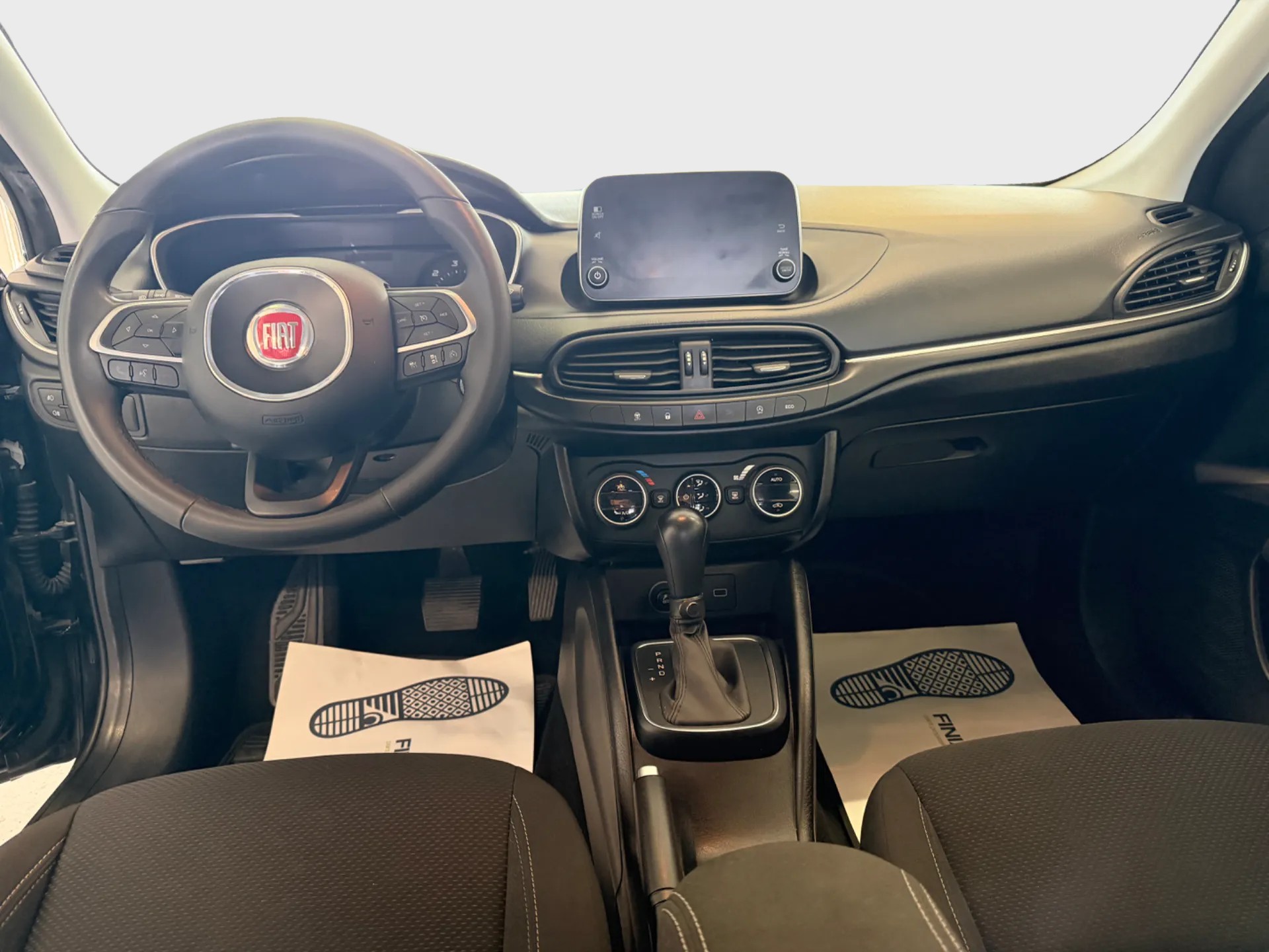 FIAT Tipo 1.6MJ Lounge DCT-6-image-11