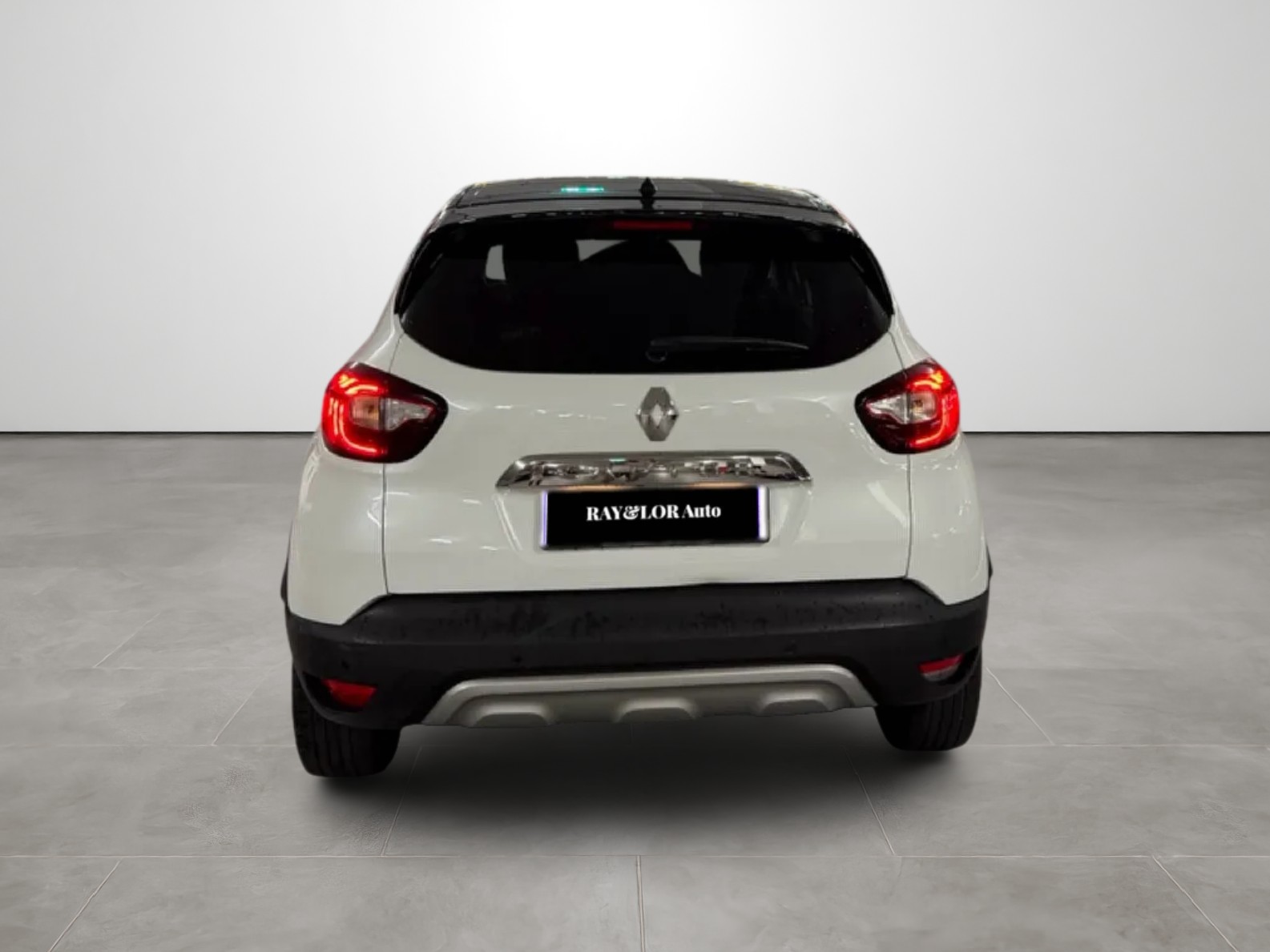 RENAULT Captur 1.2 T 16V Initiale Paris EDC-image-5