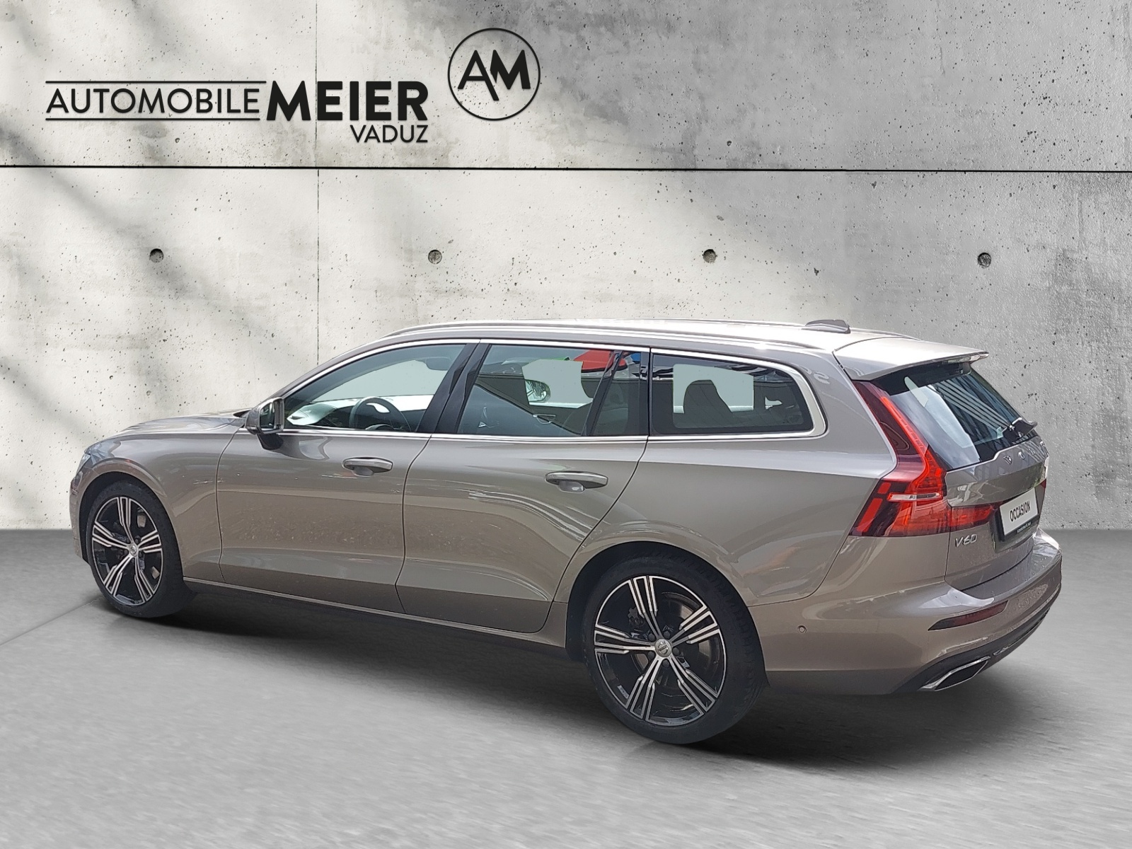 VOLVO V60 2.0 T6 Inscription AWD-image-2