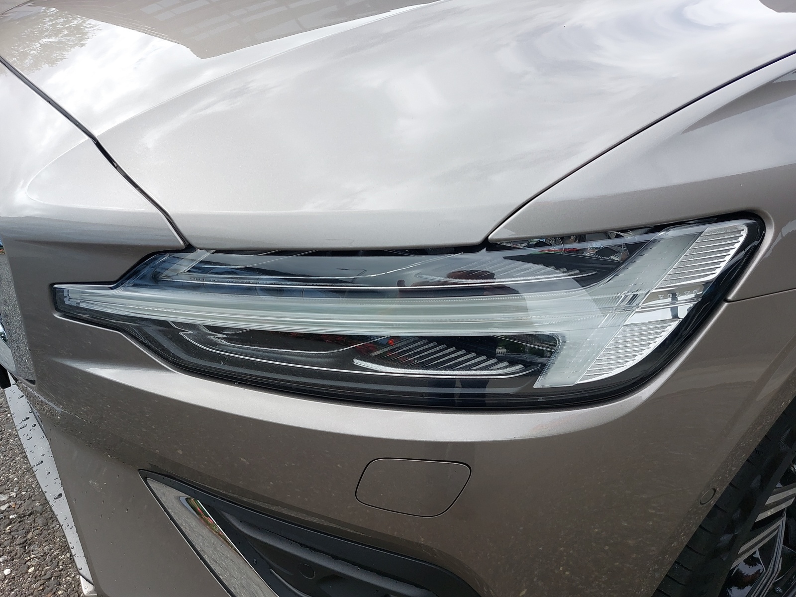 VOLVO V60 2.0 T6 Inscription AWD-image-12