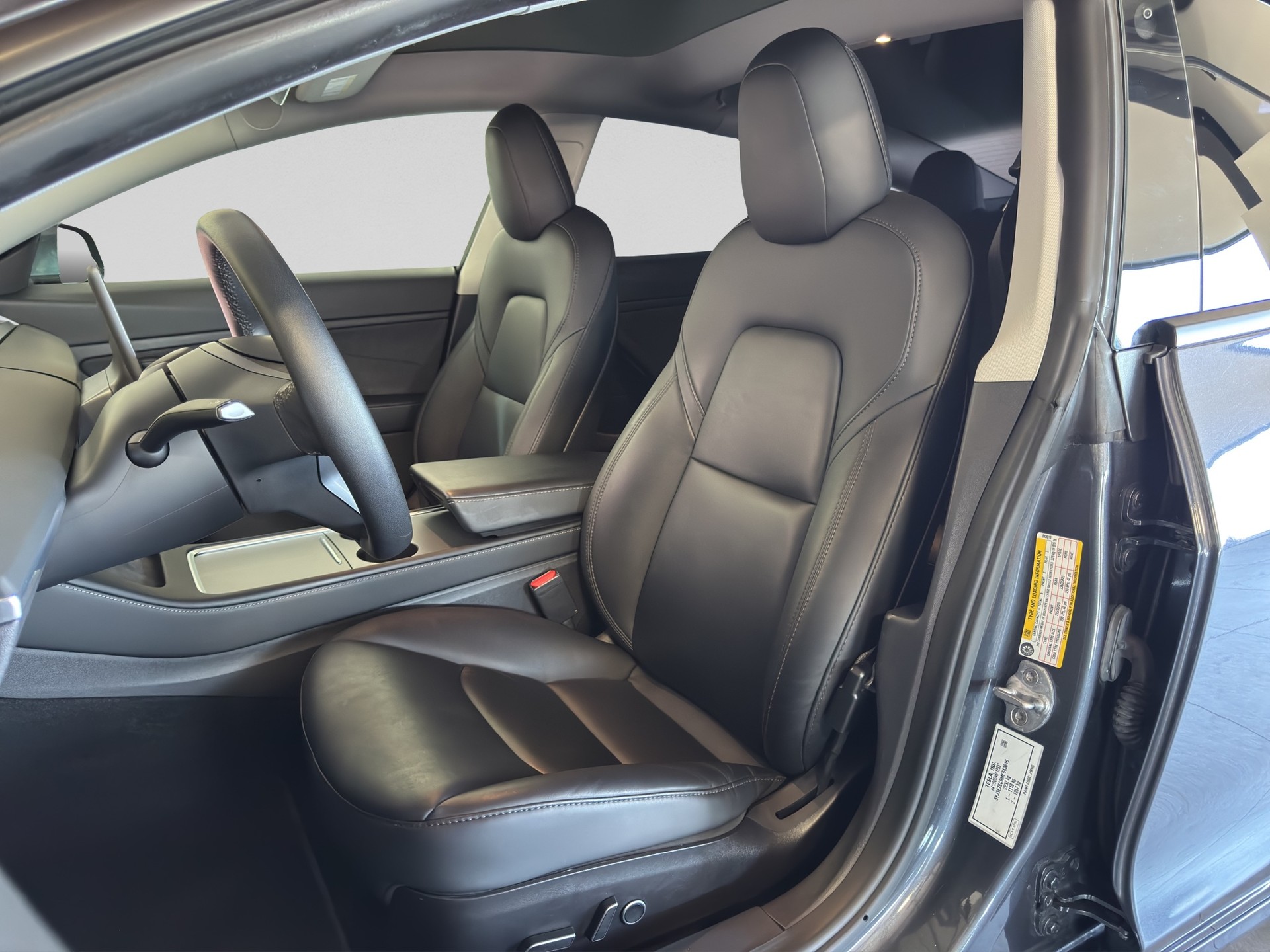 TESLA Model 3 Performance Dual Motor AWD-image-7