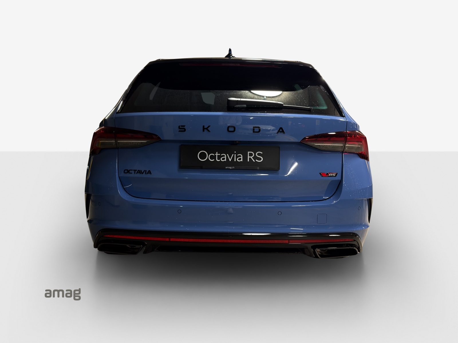 SKODA Octavia Combi 2.0 TSI DSG RS 30 Years Edition-image-3