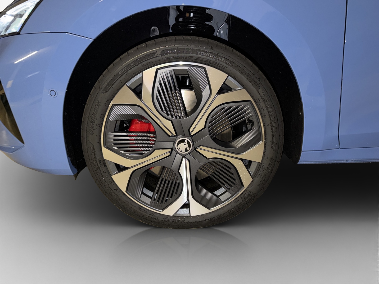 SKODA Octavia Combi 2.0 TSI DSG RS 30 Years Edition-image-14