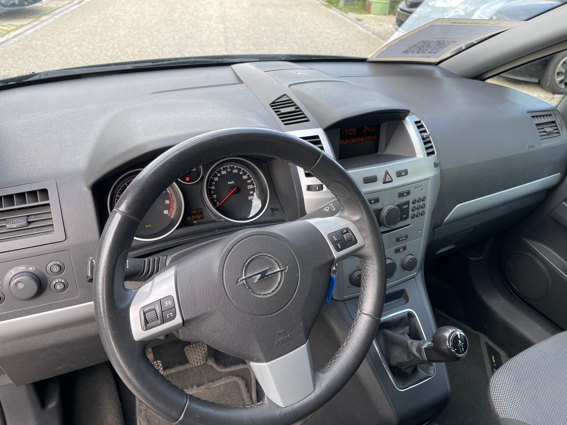 OPEL Zafira 1.8i 16V Anniversary Edition-image-8