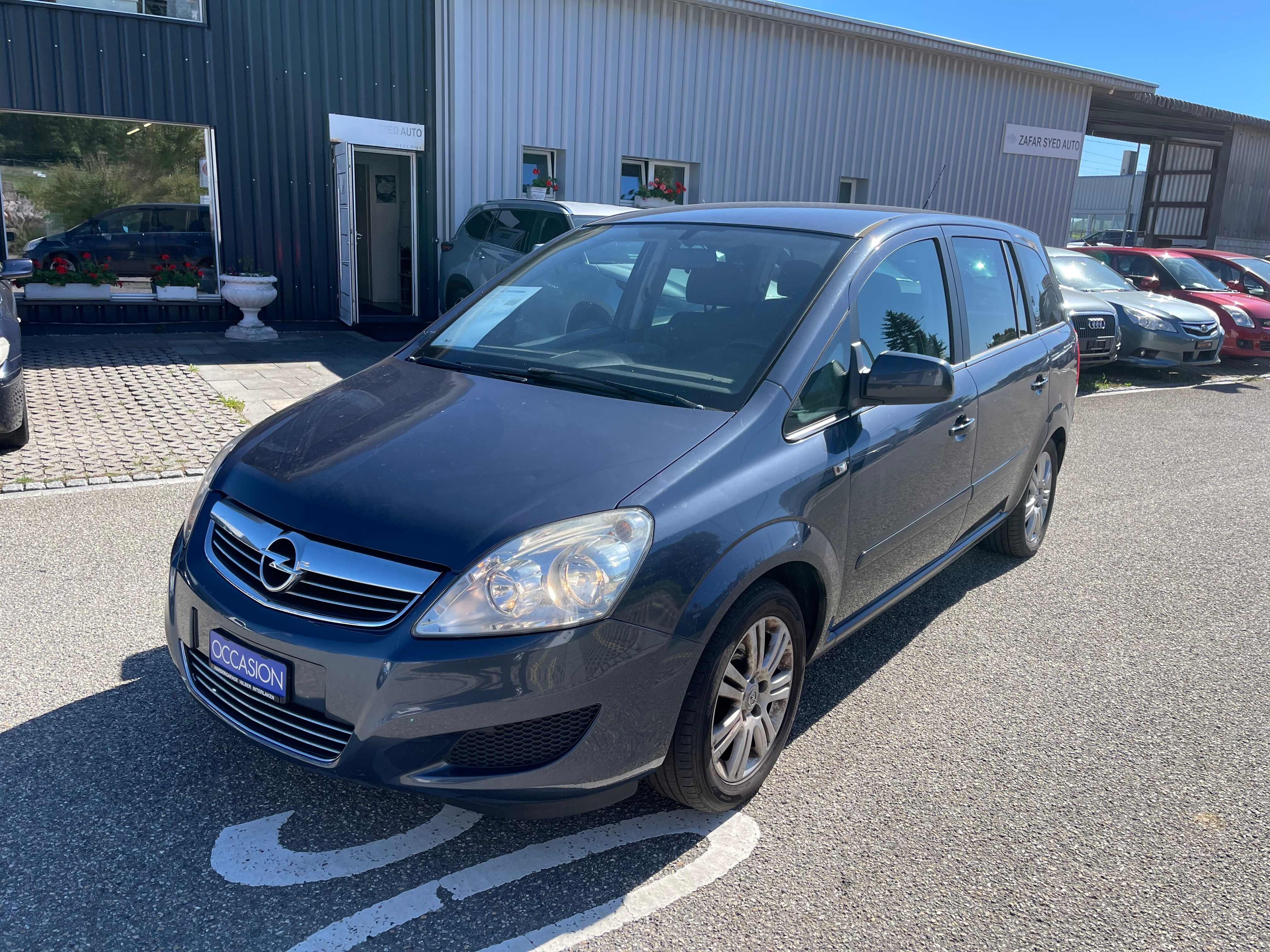 Car photo