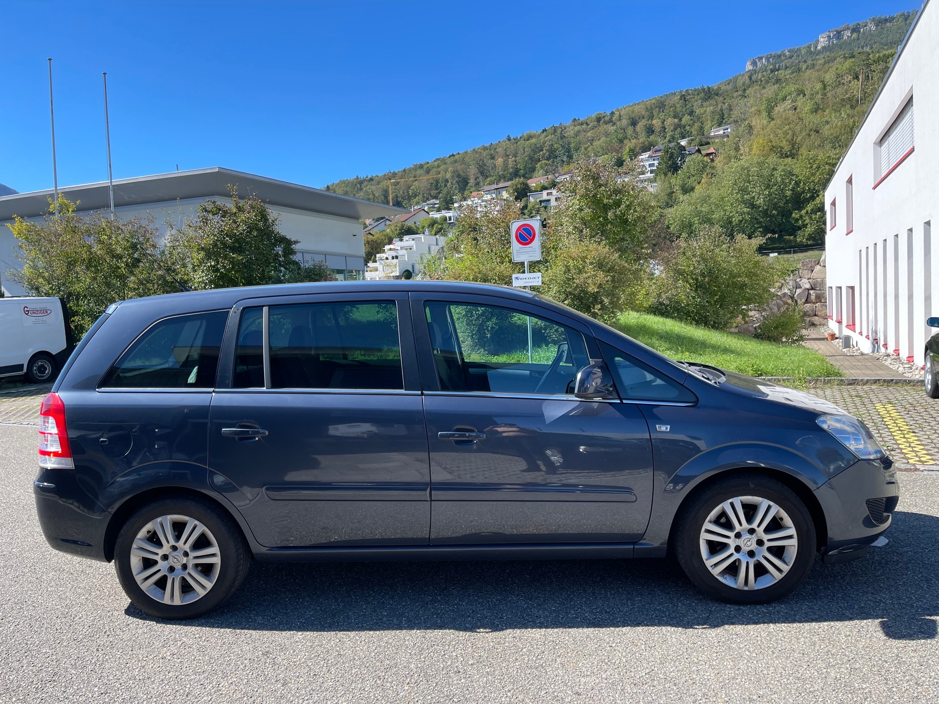 OPEL Zafira 1.8i 16V Anniversary Edition-image-6