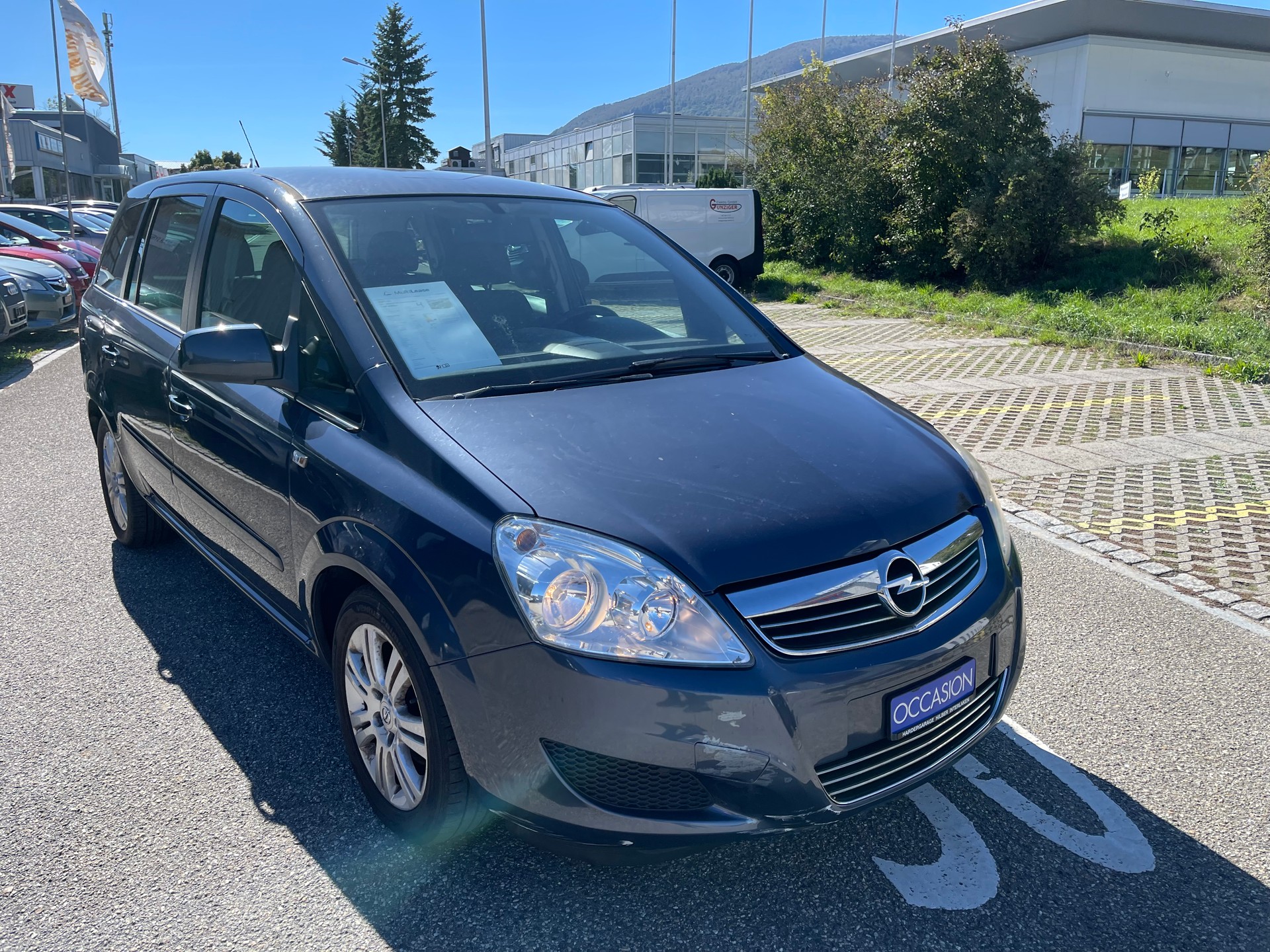 OPEL Zafira 1.8i 16V Anniversary Edition-image-2