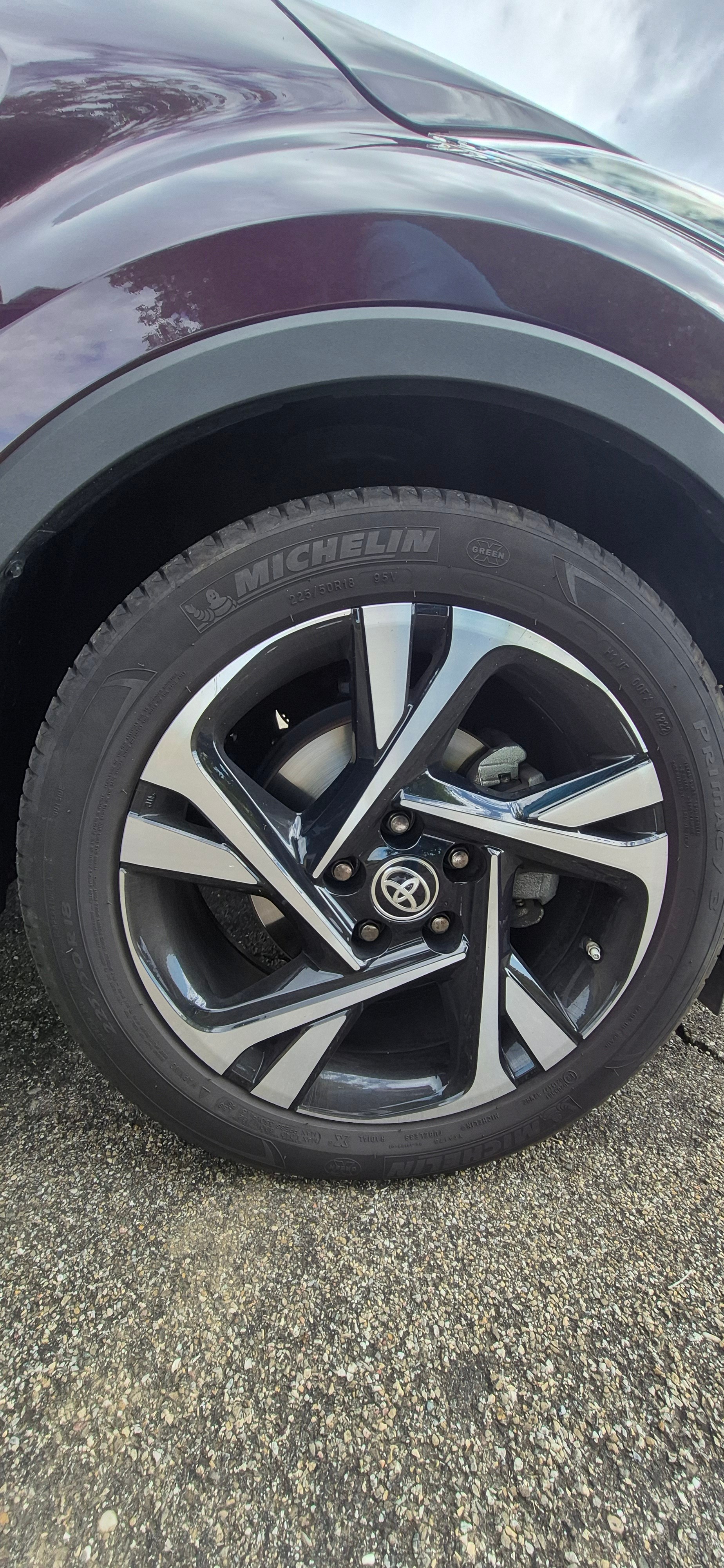 TOYOTA 2.0 VVTi HSD Trend-image-2