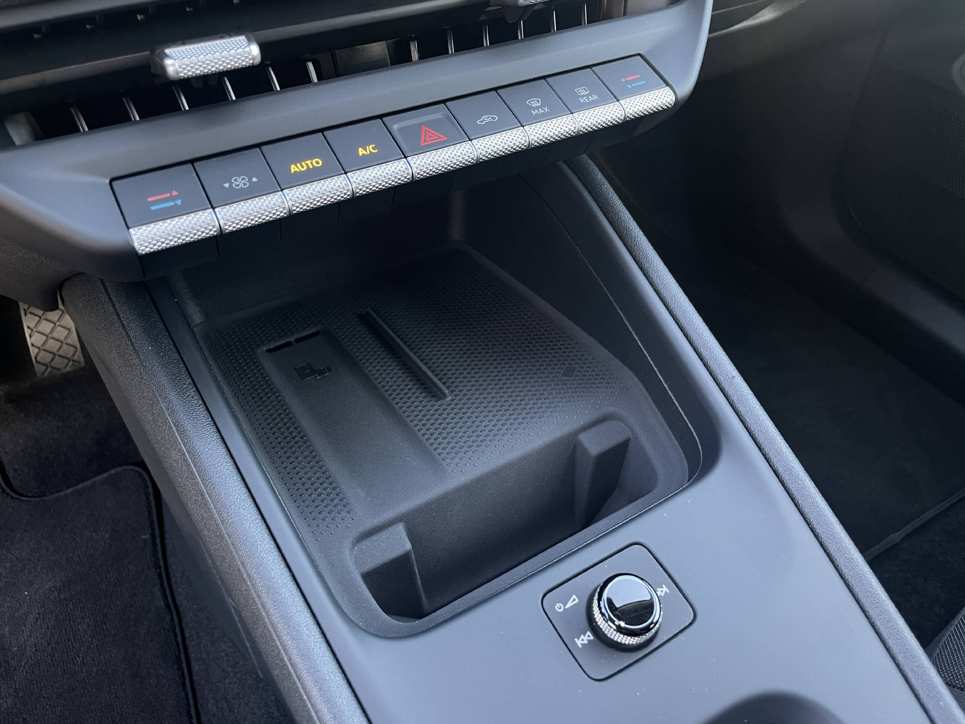 VW ID.Polo Life Edition One*Rückfahrkamera*Navi*-image-19